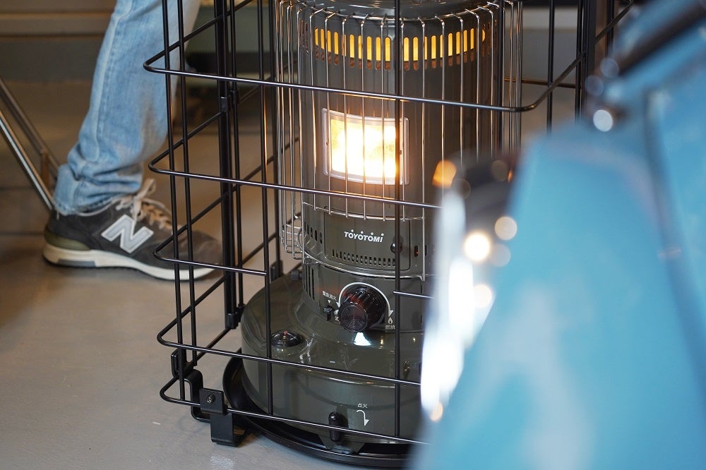 自衛隊仕様の石油ストーブ「宿営暖房I型」を2023年9月25日10時より