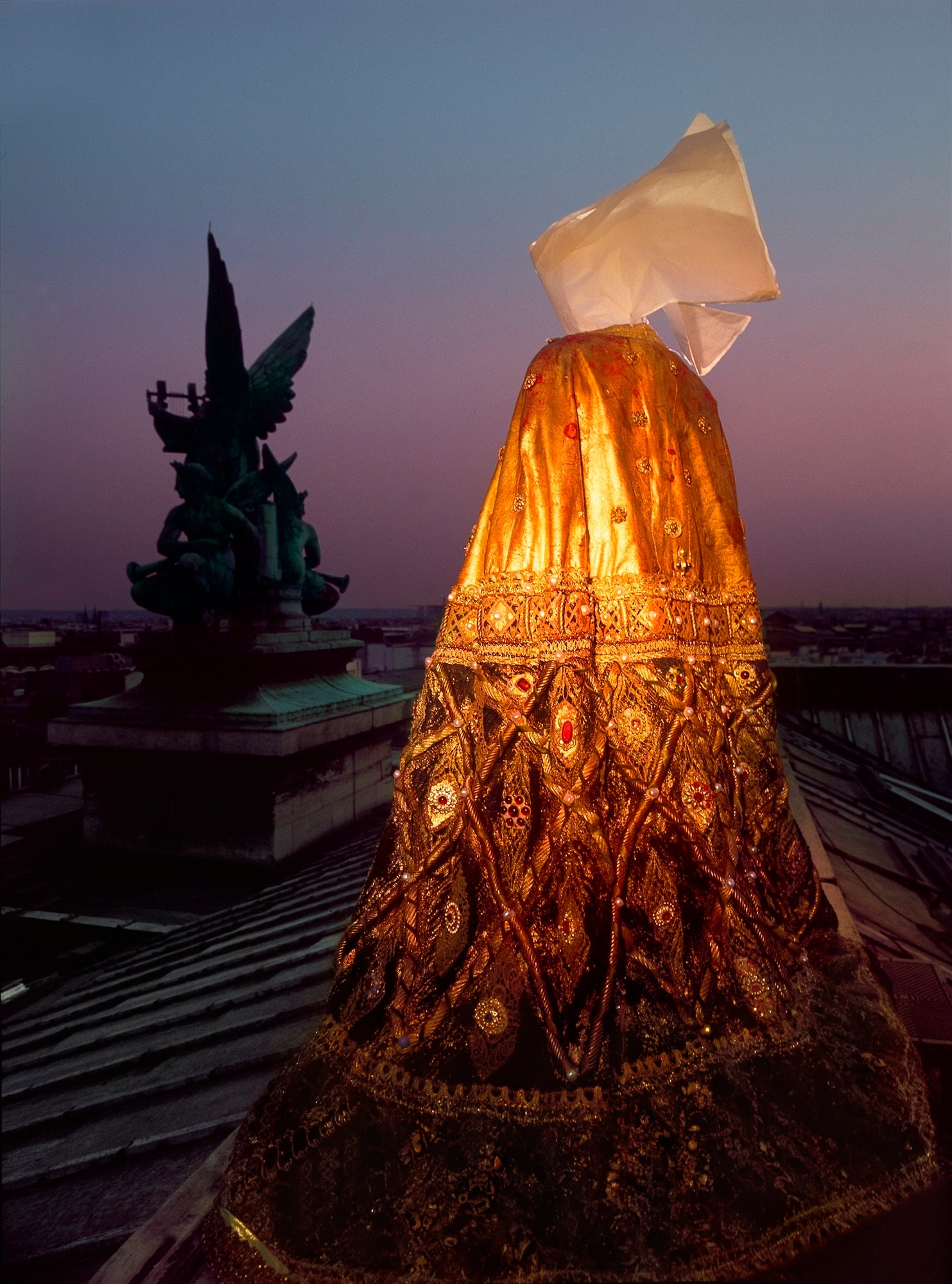 写真家 田原桂一が捉えたパリ・オペラ座 「OPÉRA de PARIS」展を開催