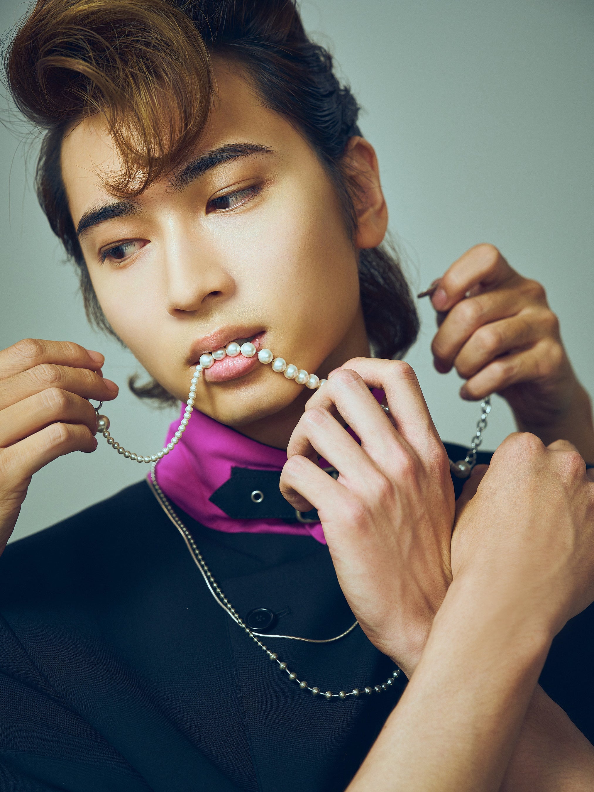 緻密に計算されたエモーショナルを体現！繊細さと大胆さと色気で魅せる