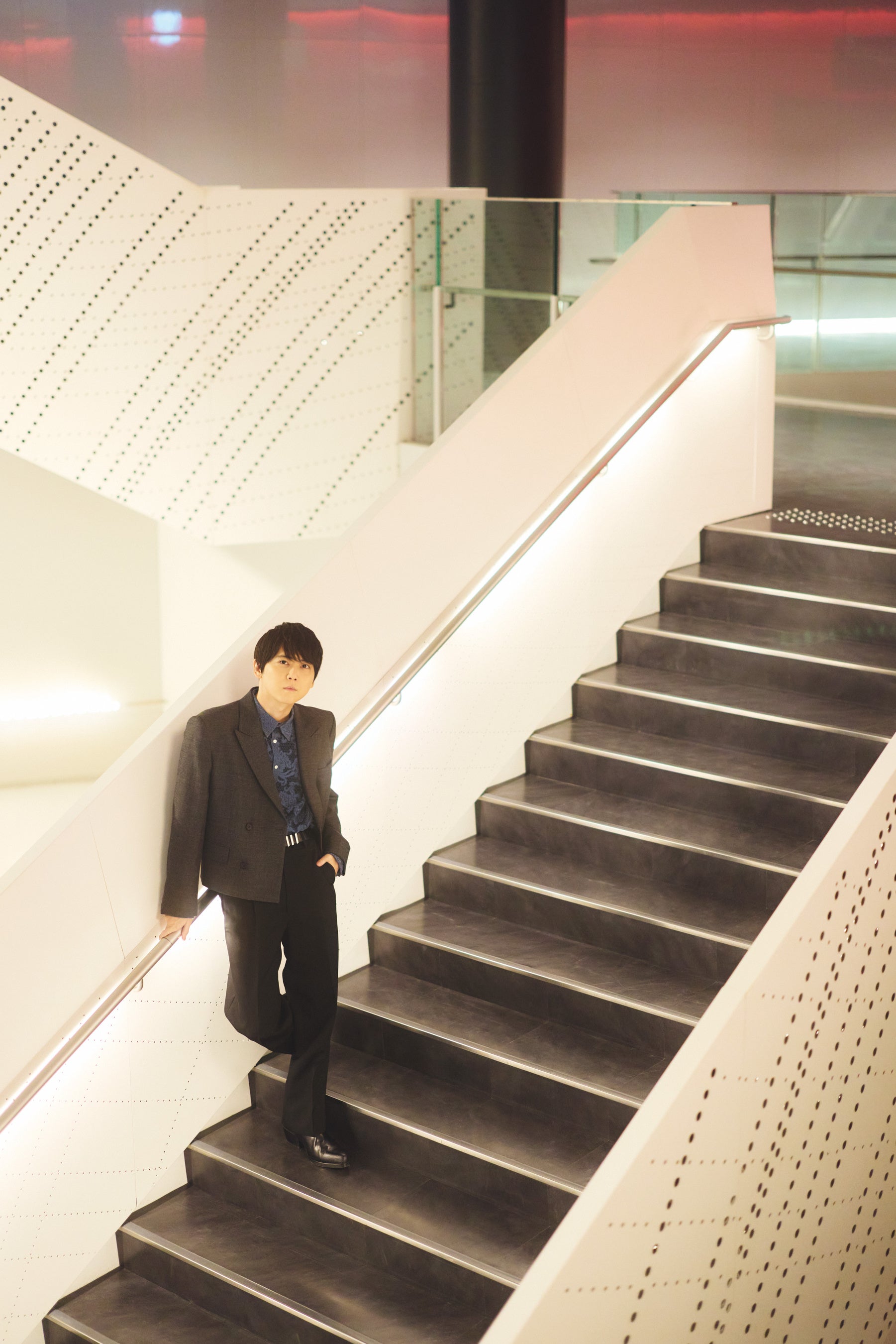 声優・梶裕貴、40歳の節目に音声AI「梵そよぎ」と縁の地を旅するフォト