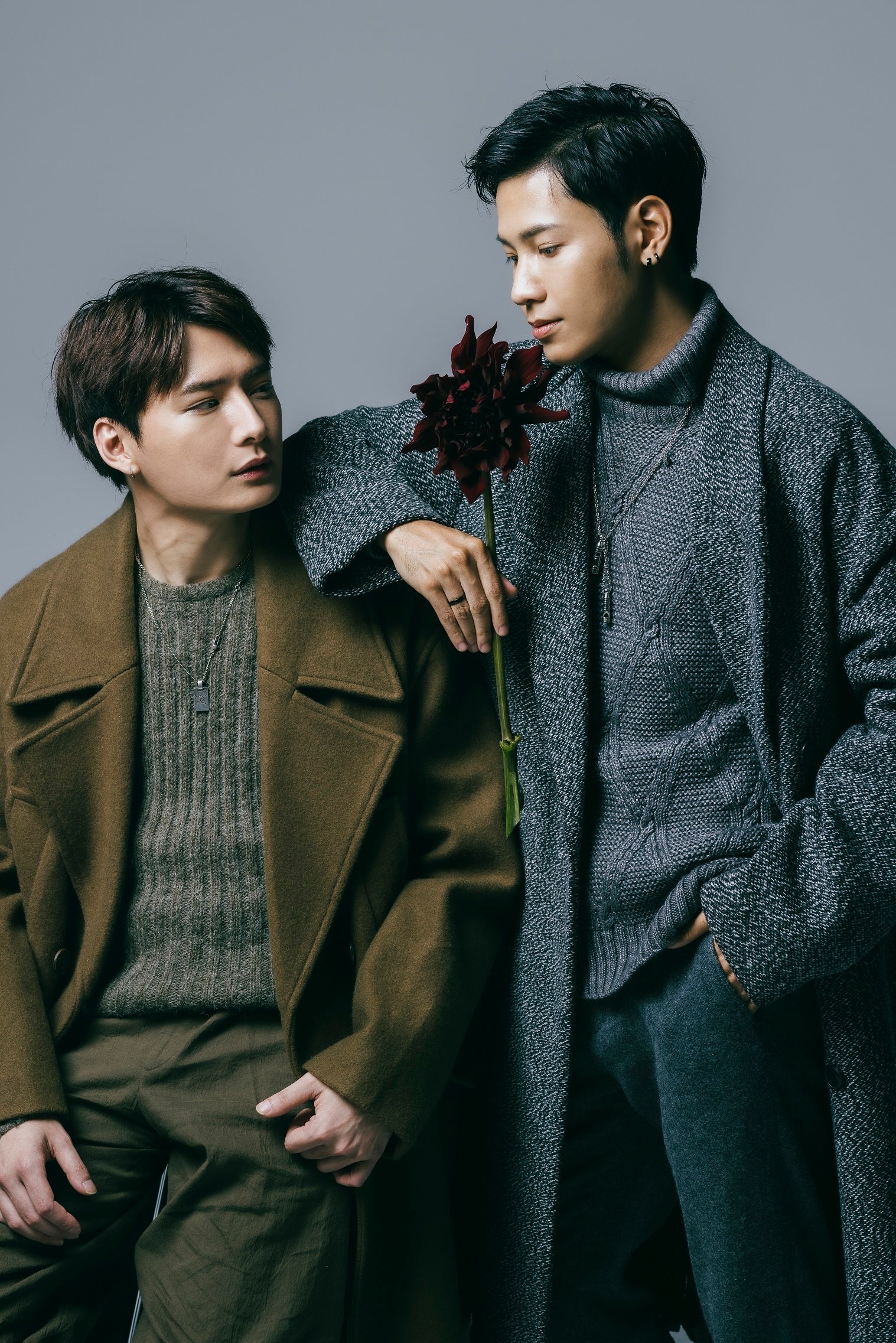 話題の写真集の特典情報解禁！ 思い出のライブを実感できるポスト