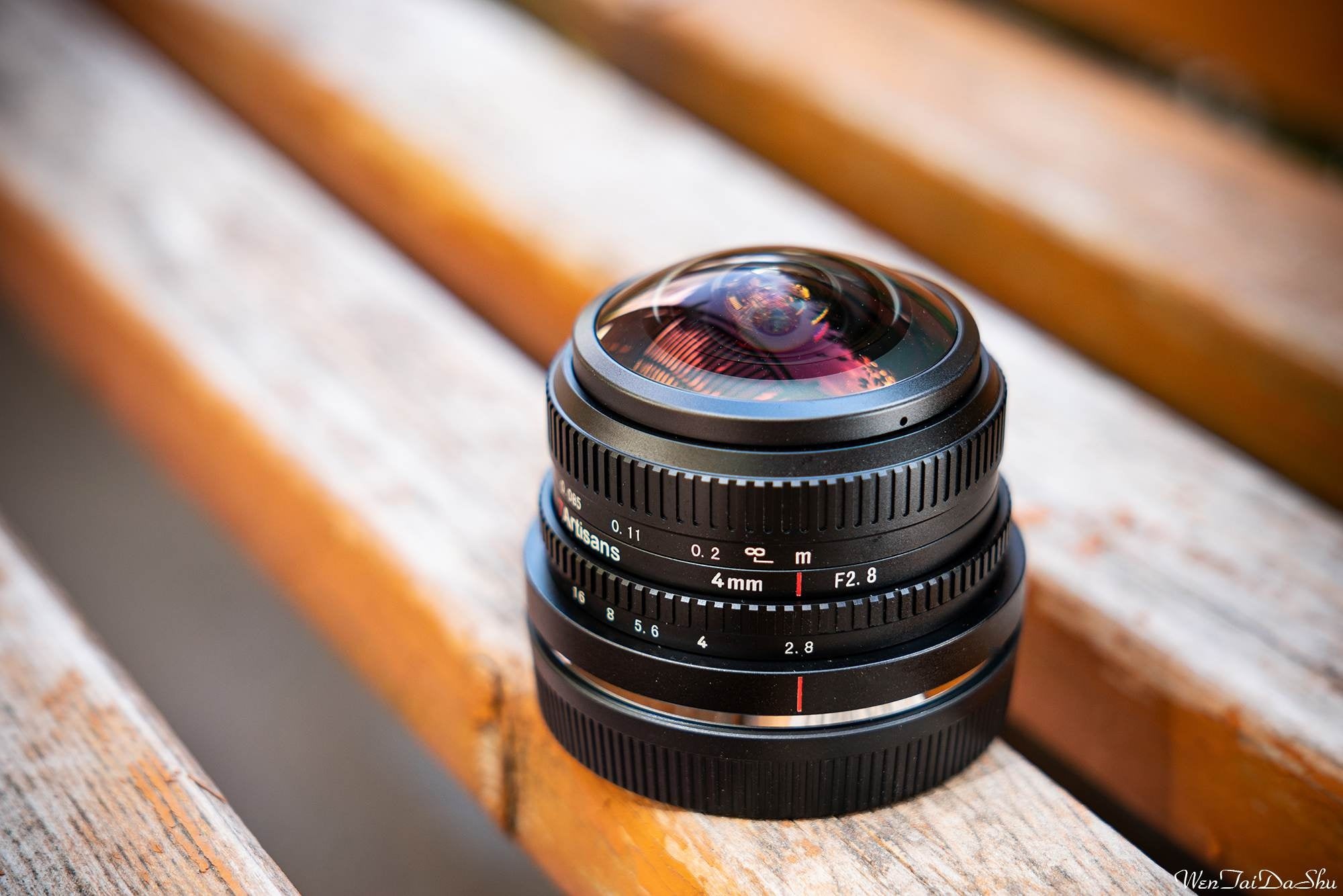 七工匠から225°超広角の魚眼レンズ「4mm F2.8」が登場！ドローンに