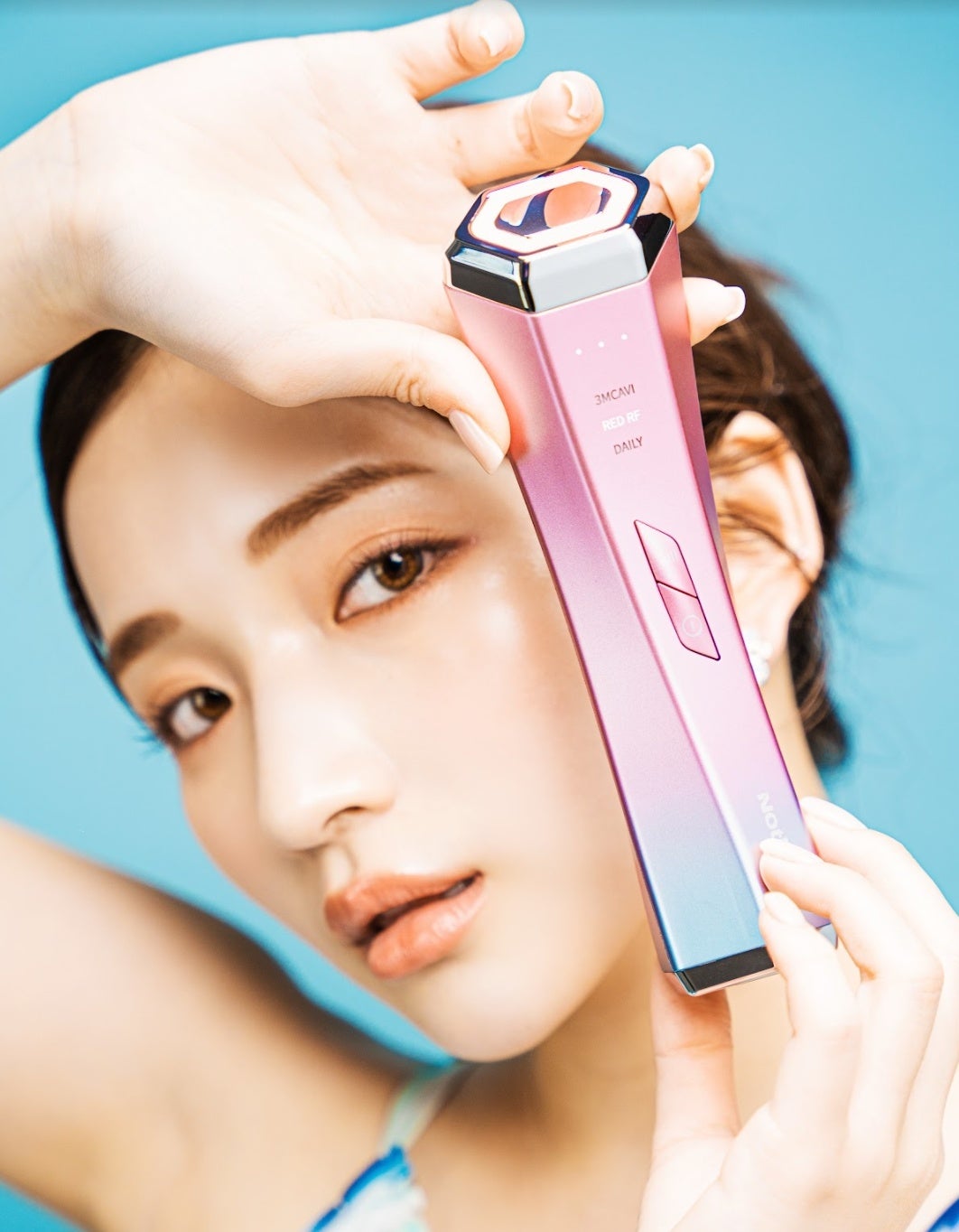 家庭用美容機器「アイスレディシリーズ」が、女優・南りほさんと