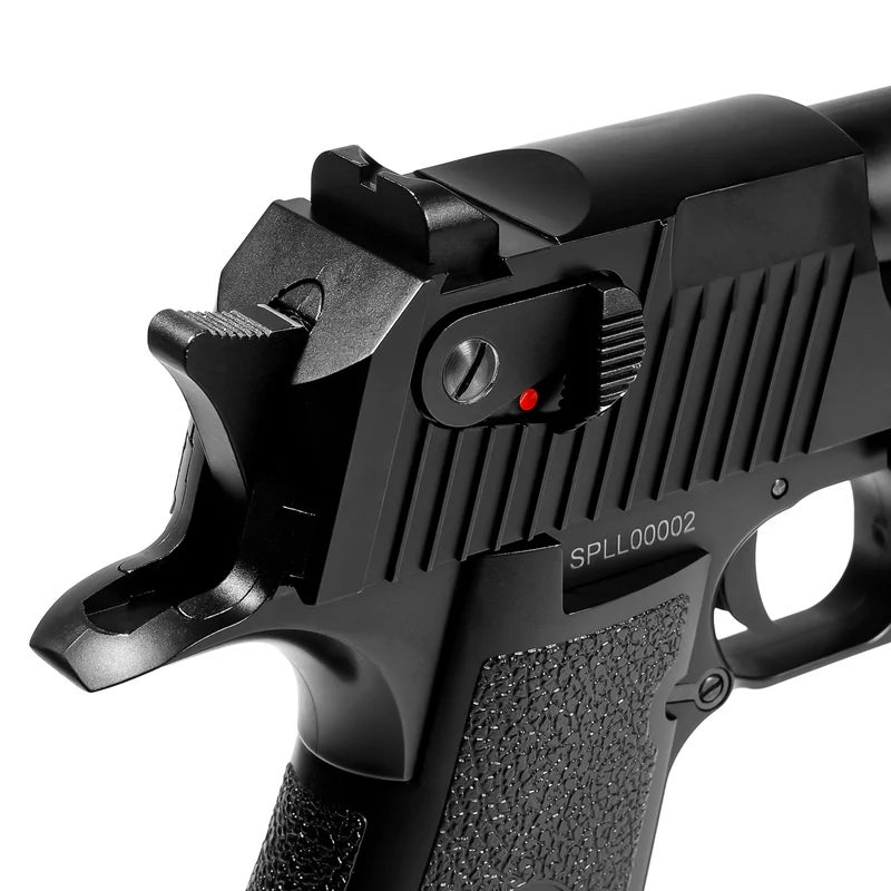 その一撃、まさに圧倒。最強クラスの反動と存在感──「DESERT EAGLE