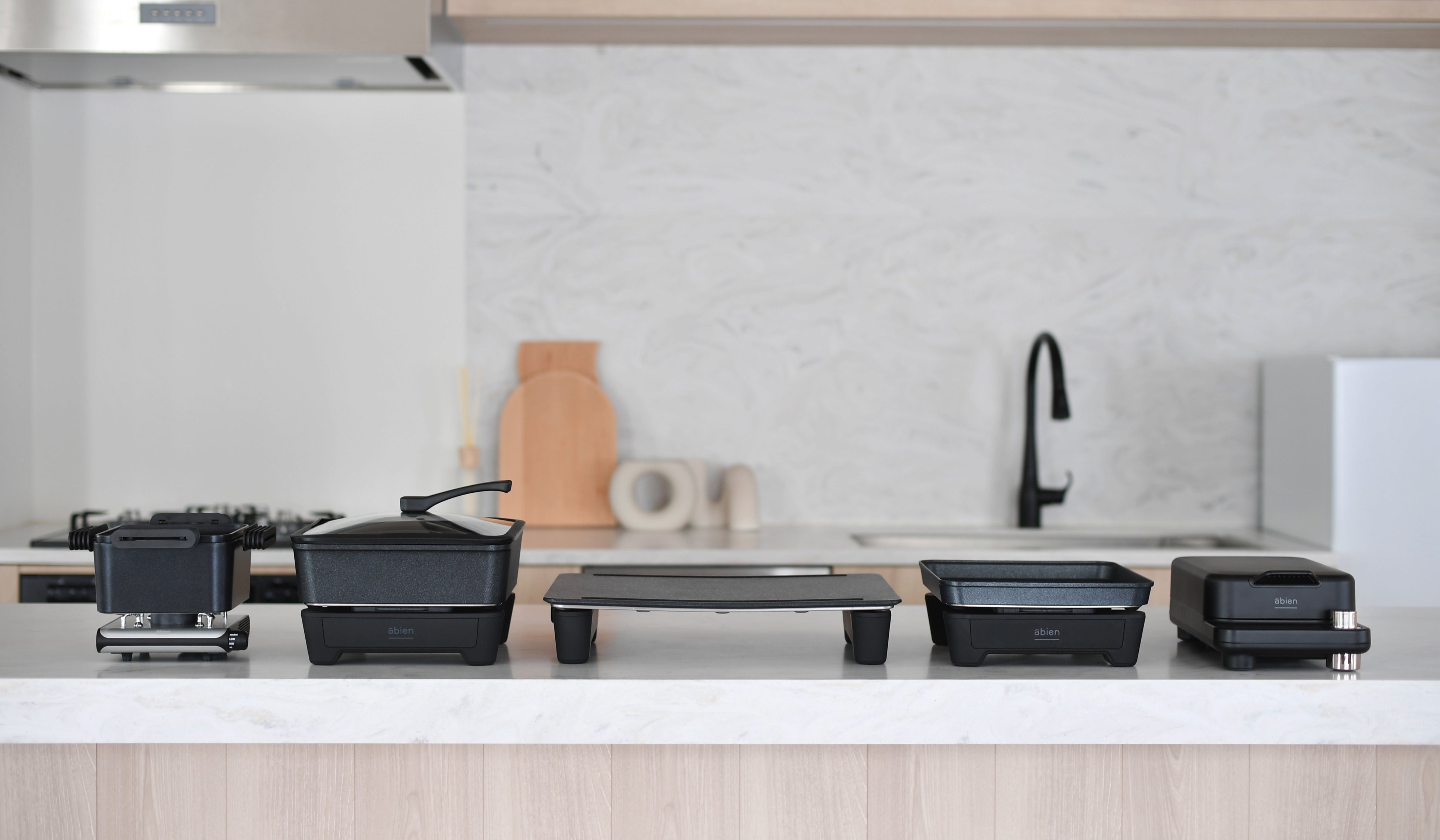 未来型ホットプレート「abien MAGIC GRILL」シリーズから約6cmの深型