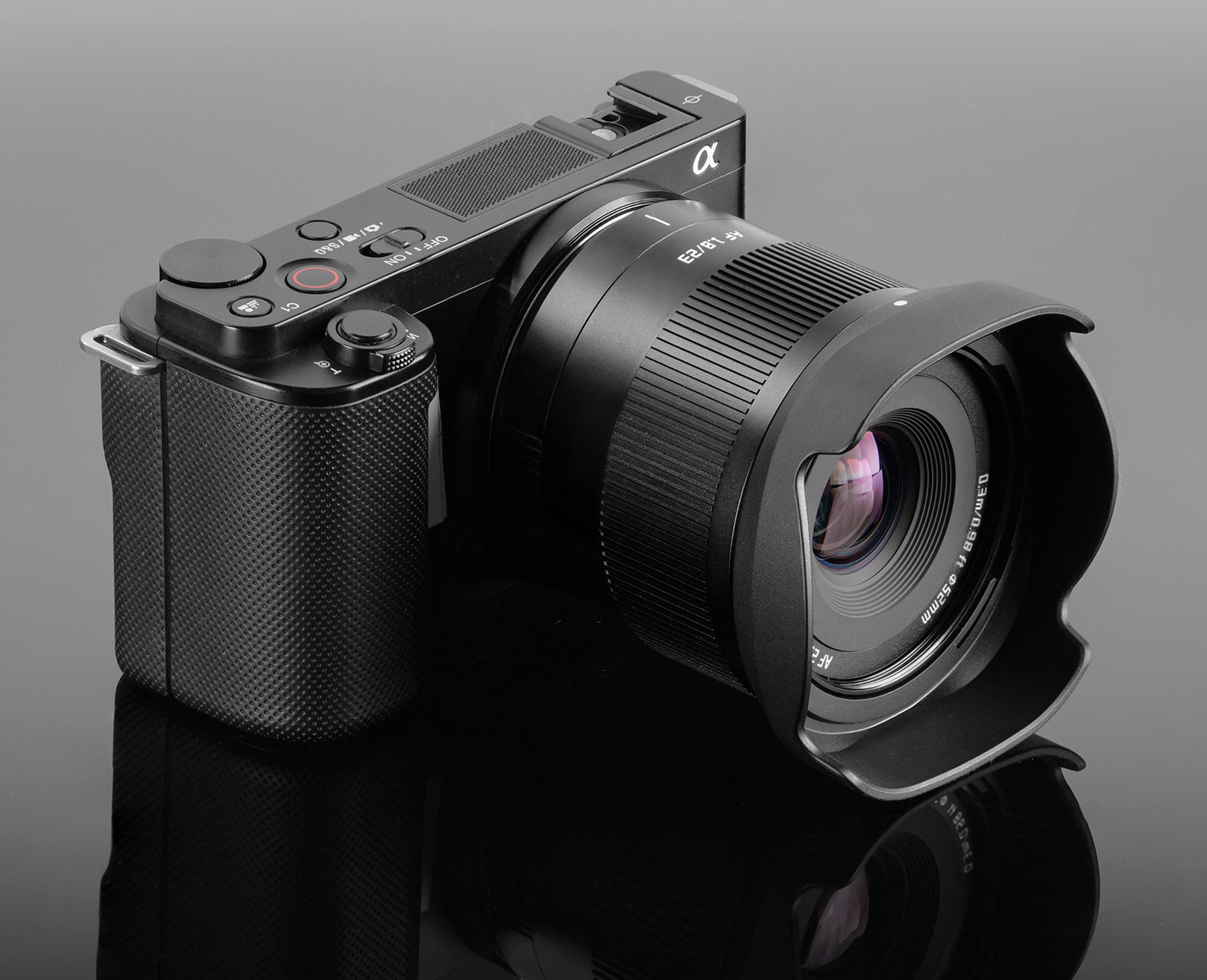 ASCII.jp：銘匠光学 TTArtisan AF 23mm f/1.8 ソニーEマウント 販売開始