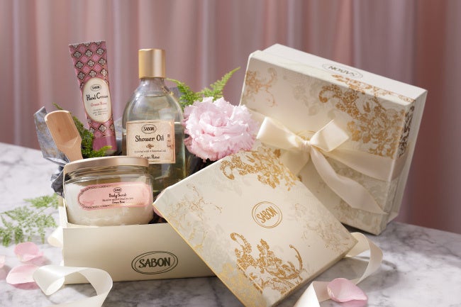 大切な方に、至福の瞬間と心ときめく香りを。母の日を彩る限定ギフトが