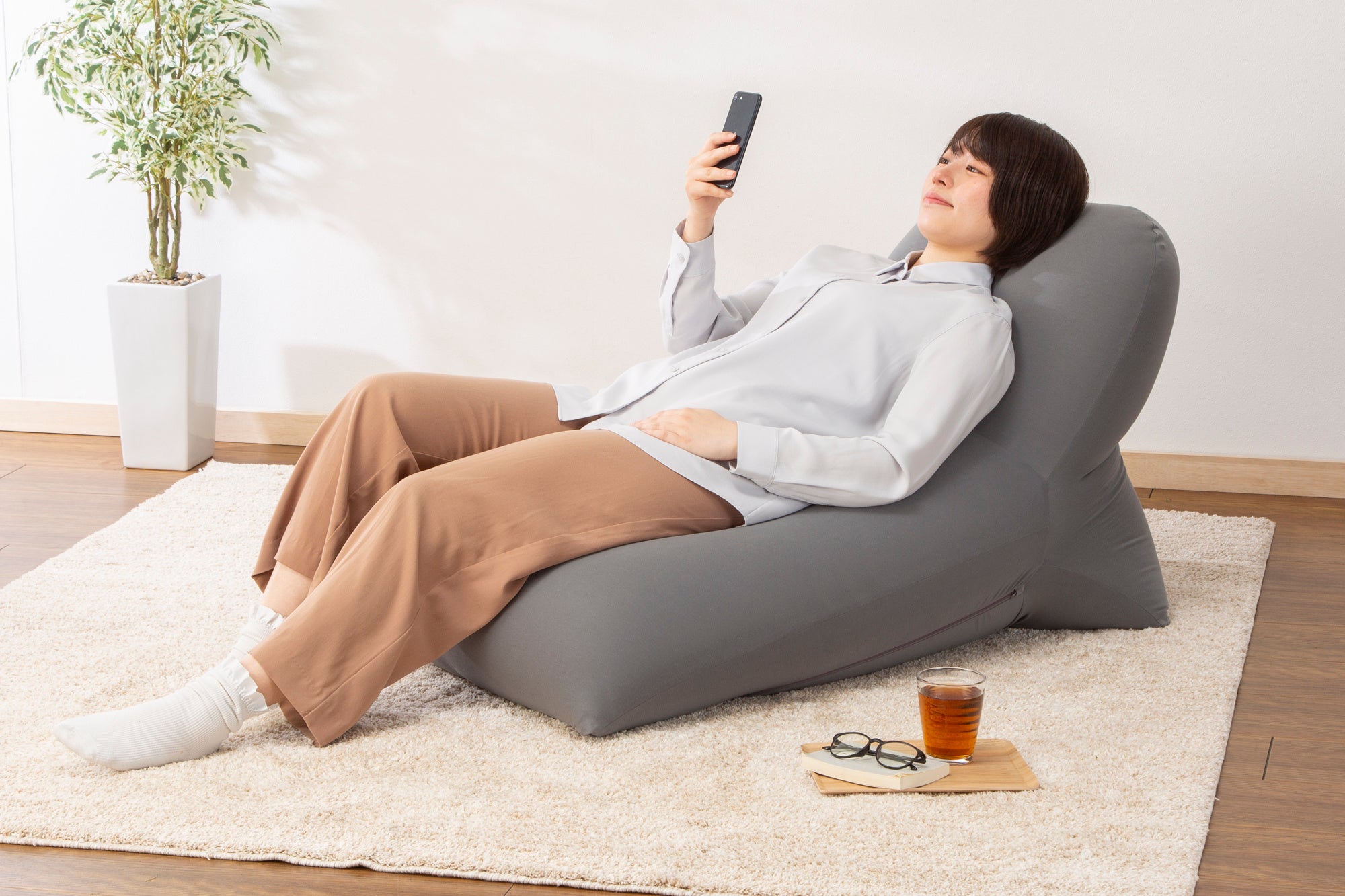 お客様の声にお応えし、人気のテトラ型ビーズソファに「ロングタイプ