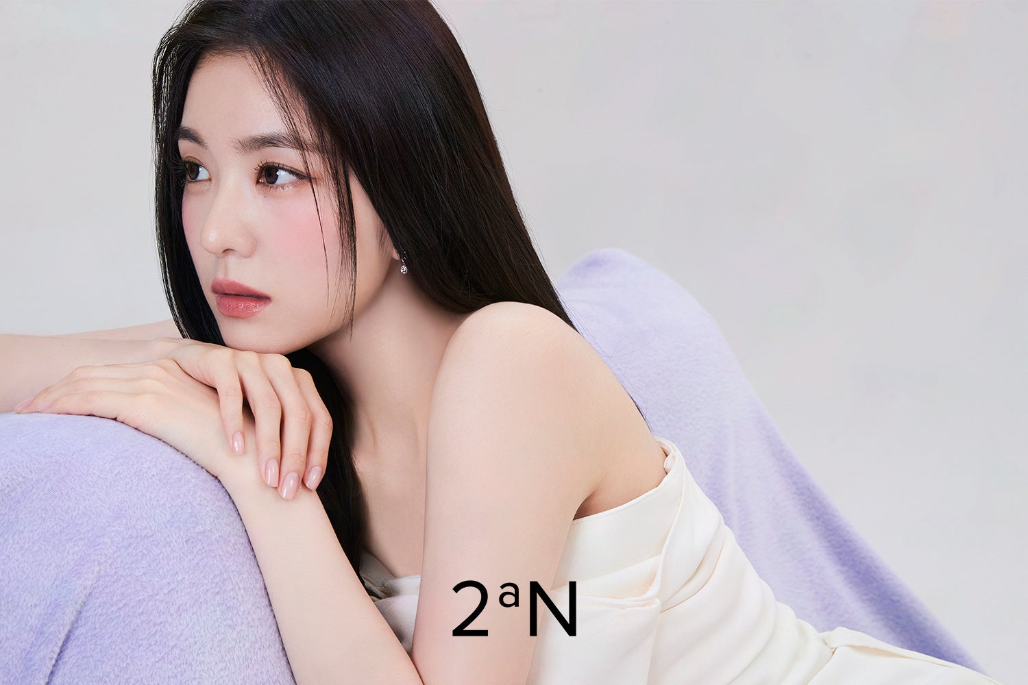 Red Velvetのアイリーンが韓国カラーメイクブランド「2ªN」のブランド