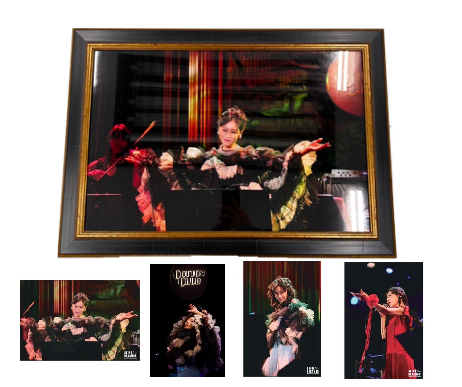 中森明菜デビュー43周年を記念した写真展『43rd ANNIVERSARY AKINA