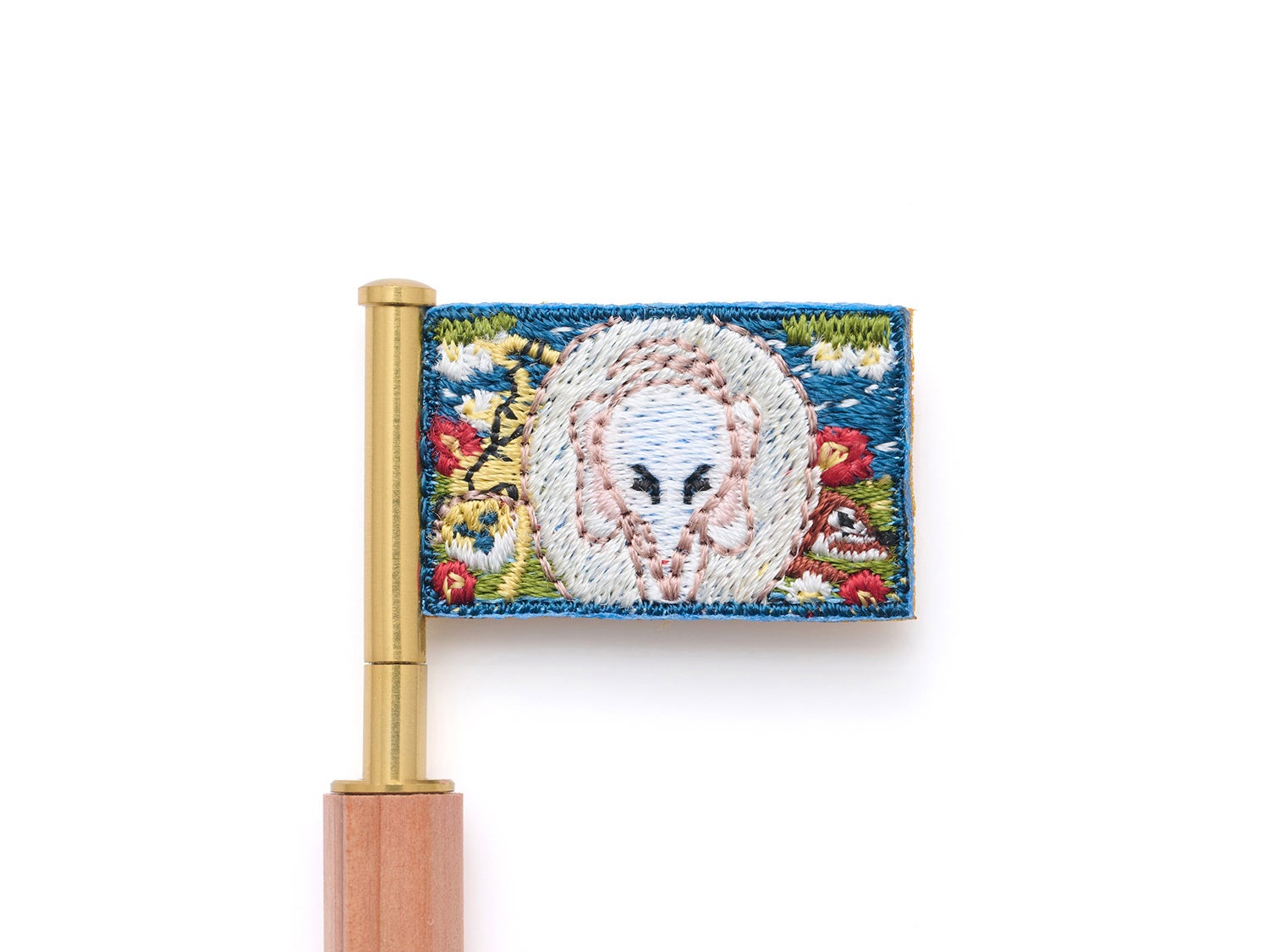 静岡県立美術館と静岡在住の刺繍作家hinakaさんの初コラボアイテム