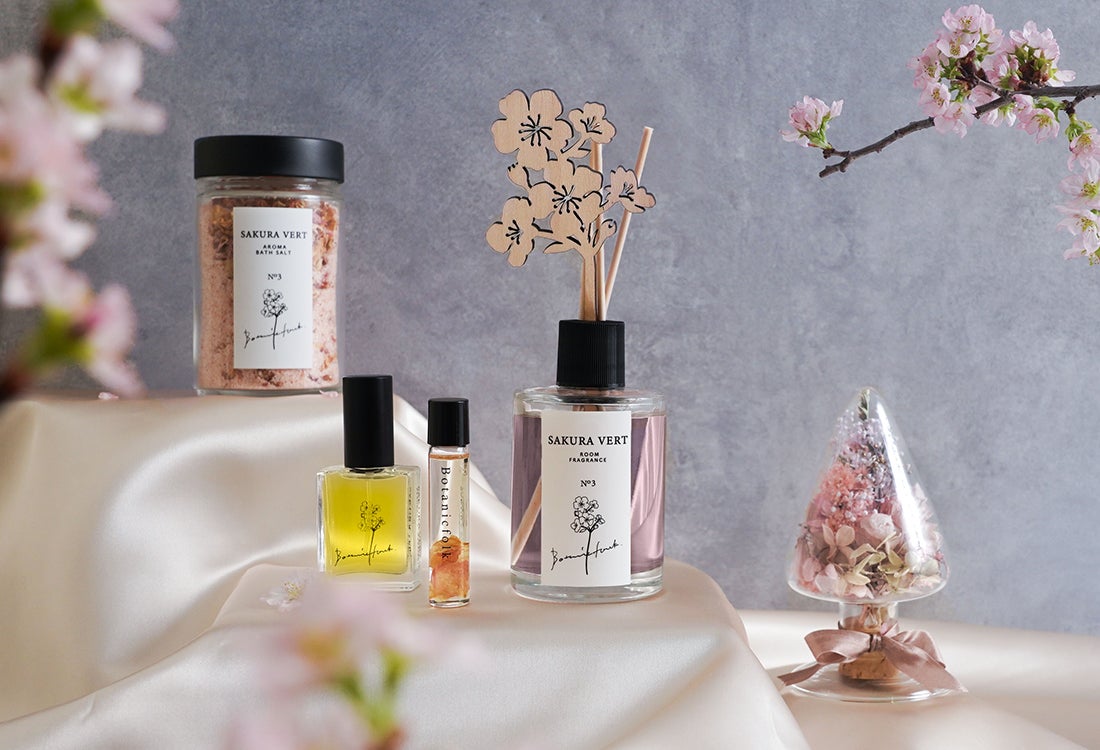 春風を思わせる桜グリーンティーの香り。『SAKURA VERT』シリーズ3月3
