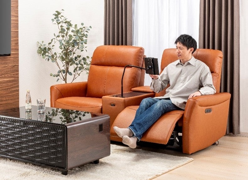 くつろぎのひと時をさらに便利で快適にする機能を搭載した電動