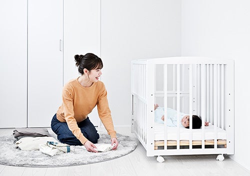 これで十分”のひとつ上へ。床板最高76cm＆2つのトビラで赤ちゃんの
