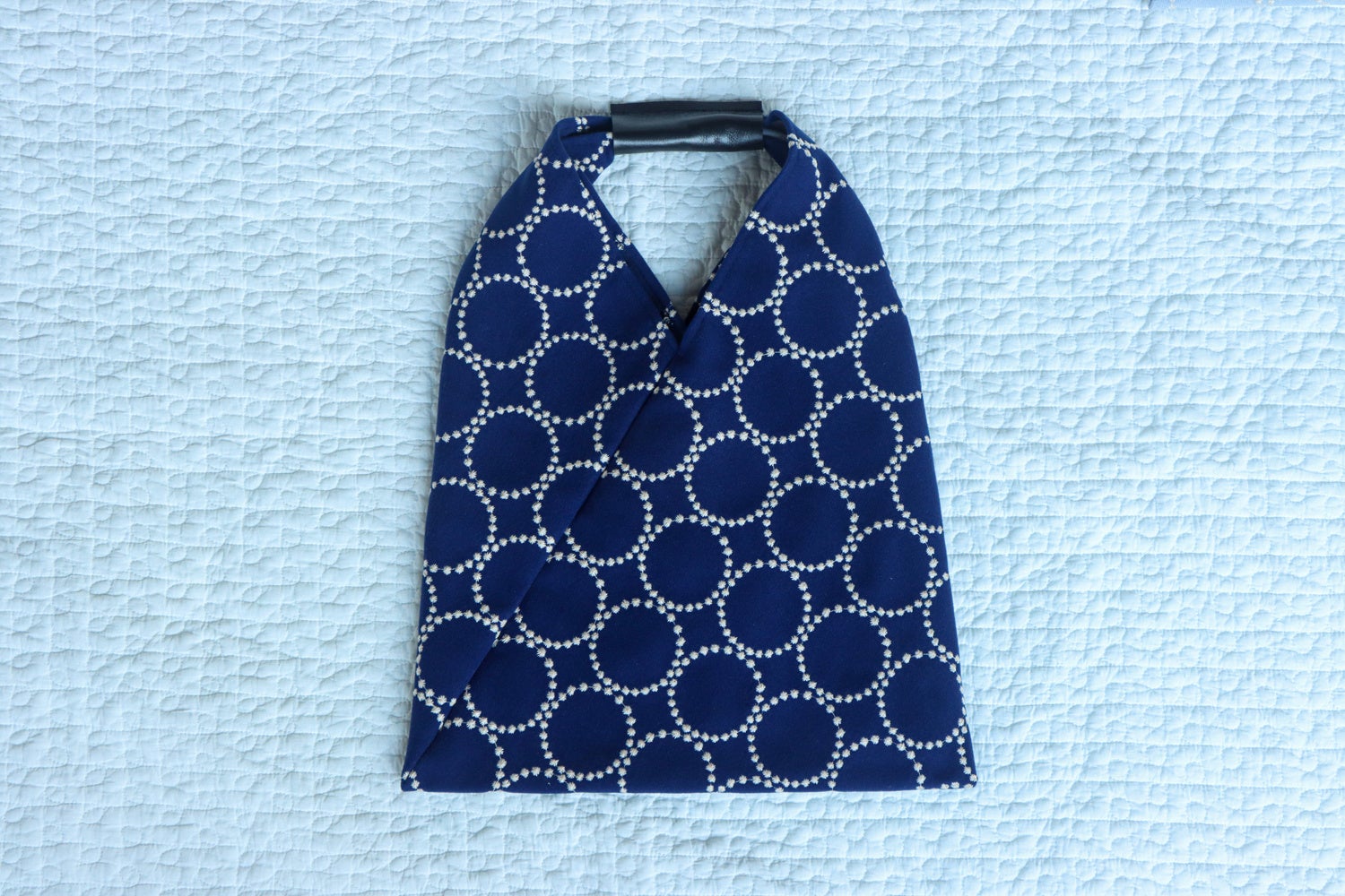 気軽で使いやすい！ミナ ペルホネンの生地で作った、おでかけに便利な