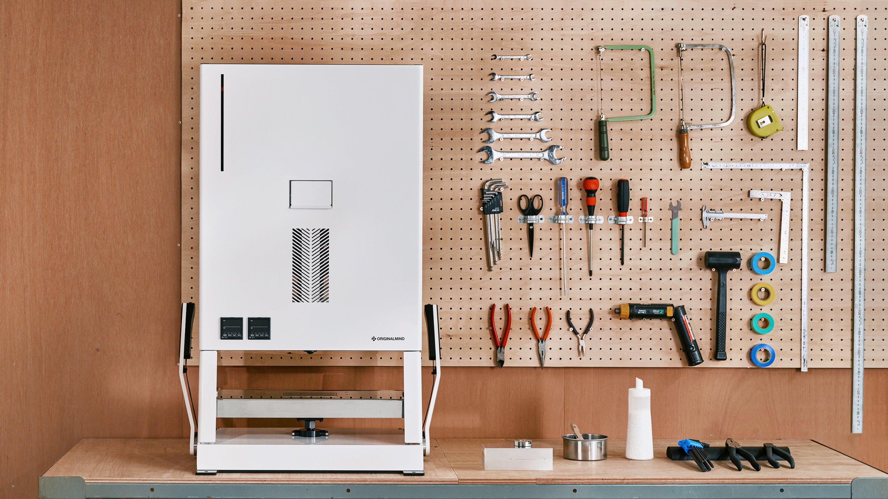 オリジナルマインド】新製品「空圧式射出成形機 INARI P35」の海外向け