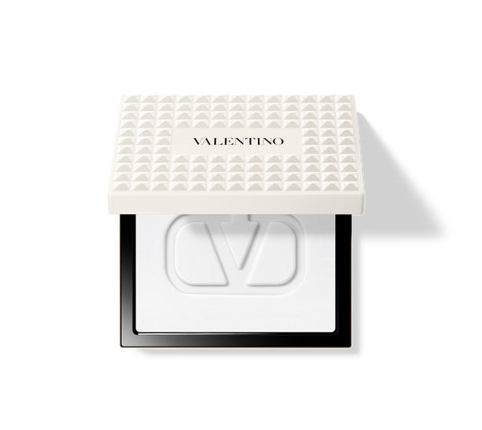 ヴァレンティノ ビューティより新作セッティングパウダーが登場