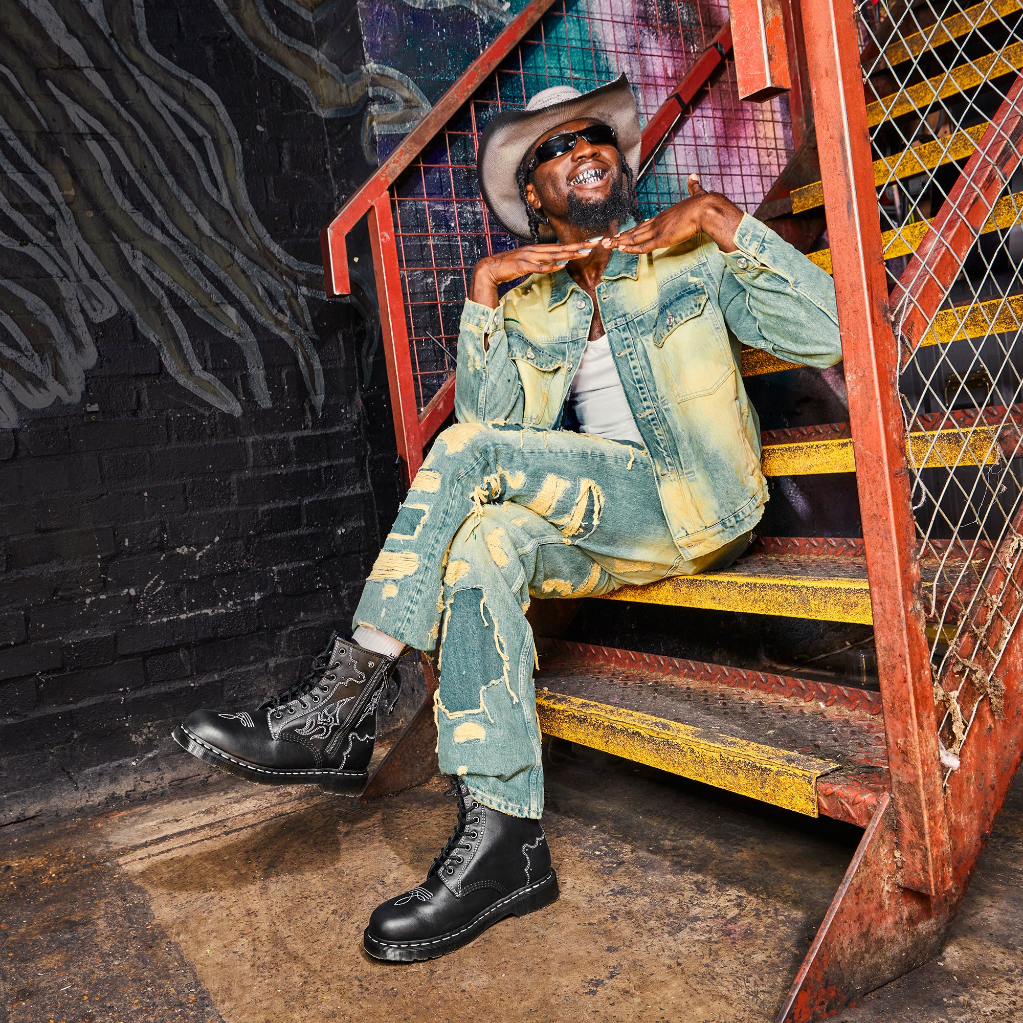 DR. MARTENS “THE GOTHIC AMERICANA COLLECTION