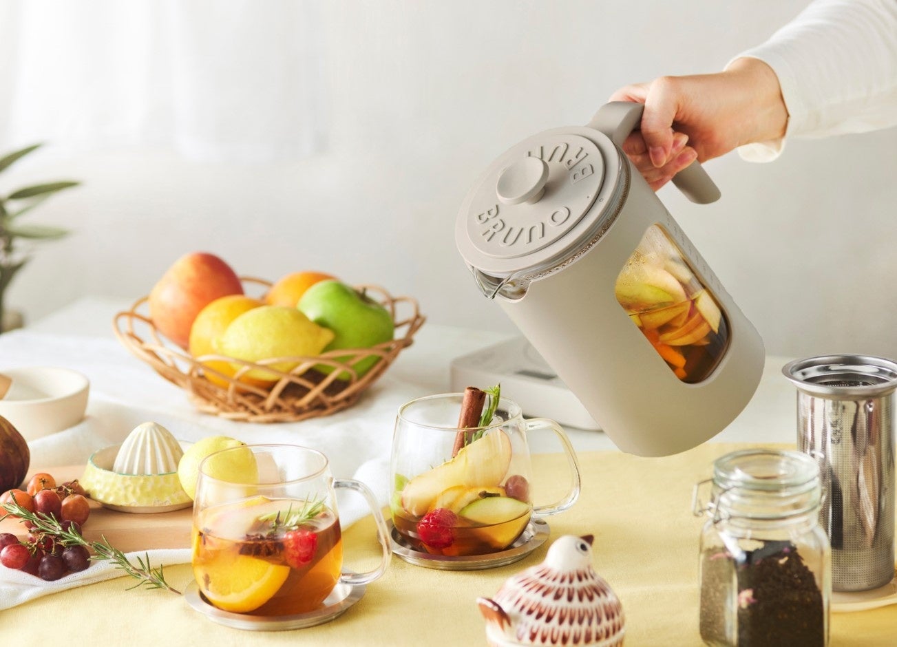 湯沸かし以外も愉しめる1台4役の電気ケトルが新登場！ | BRUNO株式会社