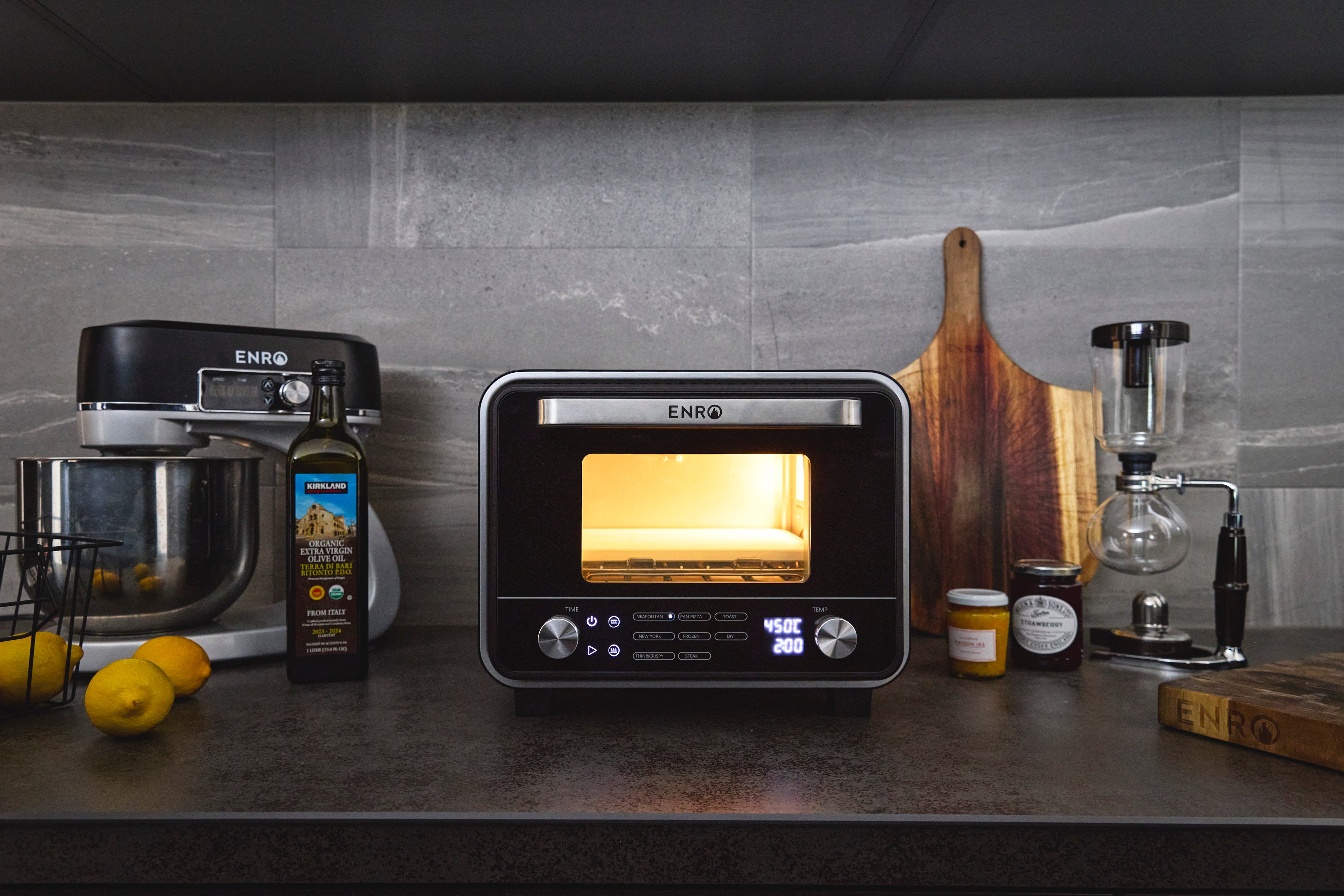 販売開始からたった一週間で約6,300台売れた！日本唯一のポータブル