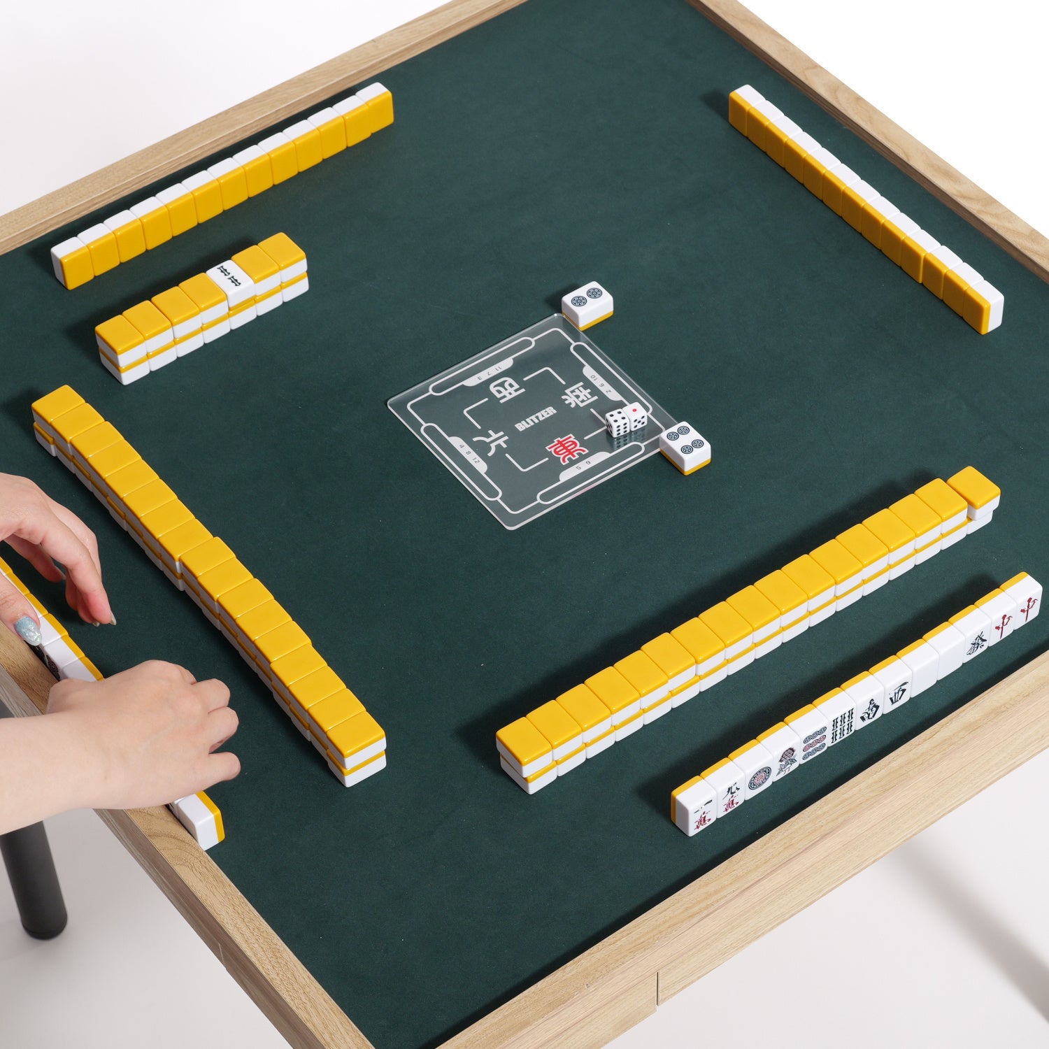 自宅をこっそり雀荘に】「シークレット麻雀卓」に新色ブラックが登場