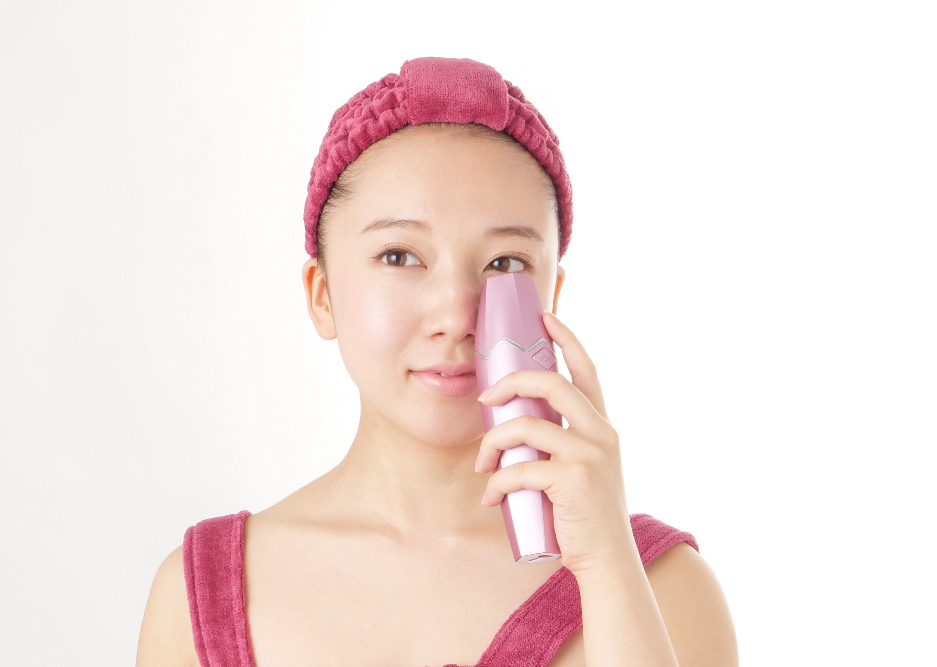 あらゆる肌悩みを1台で解決するホームケア美顔器「plasmacle（プラズマ