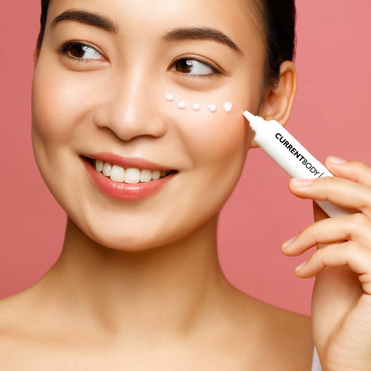 目元集中ケア用のLED美顔器アイパーフェクターが日本上陸！英国発