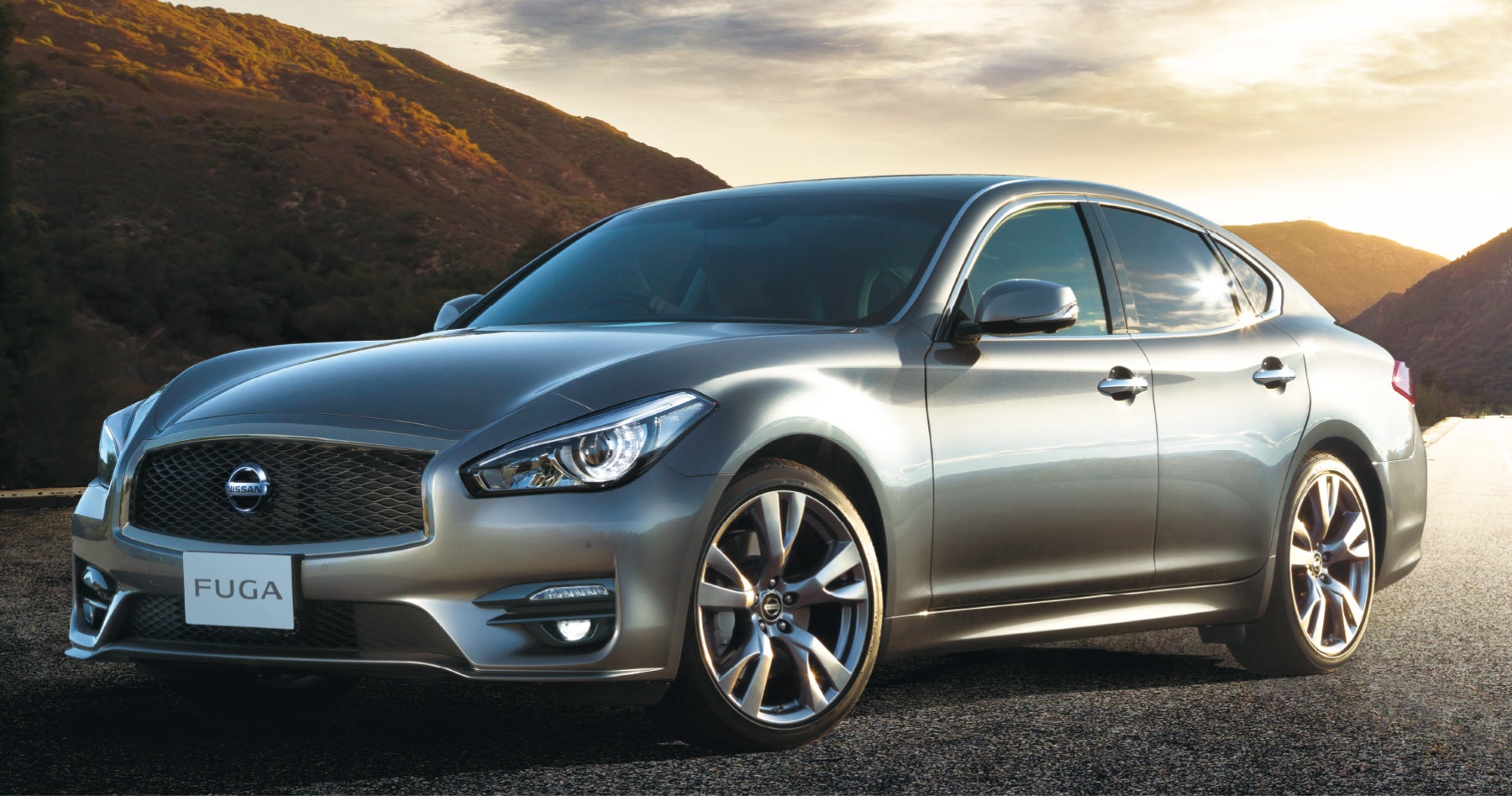 y51 フーガ前期 2WD ラルグススペックd 極美品 y51 フーガ前期 2WD