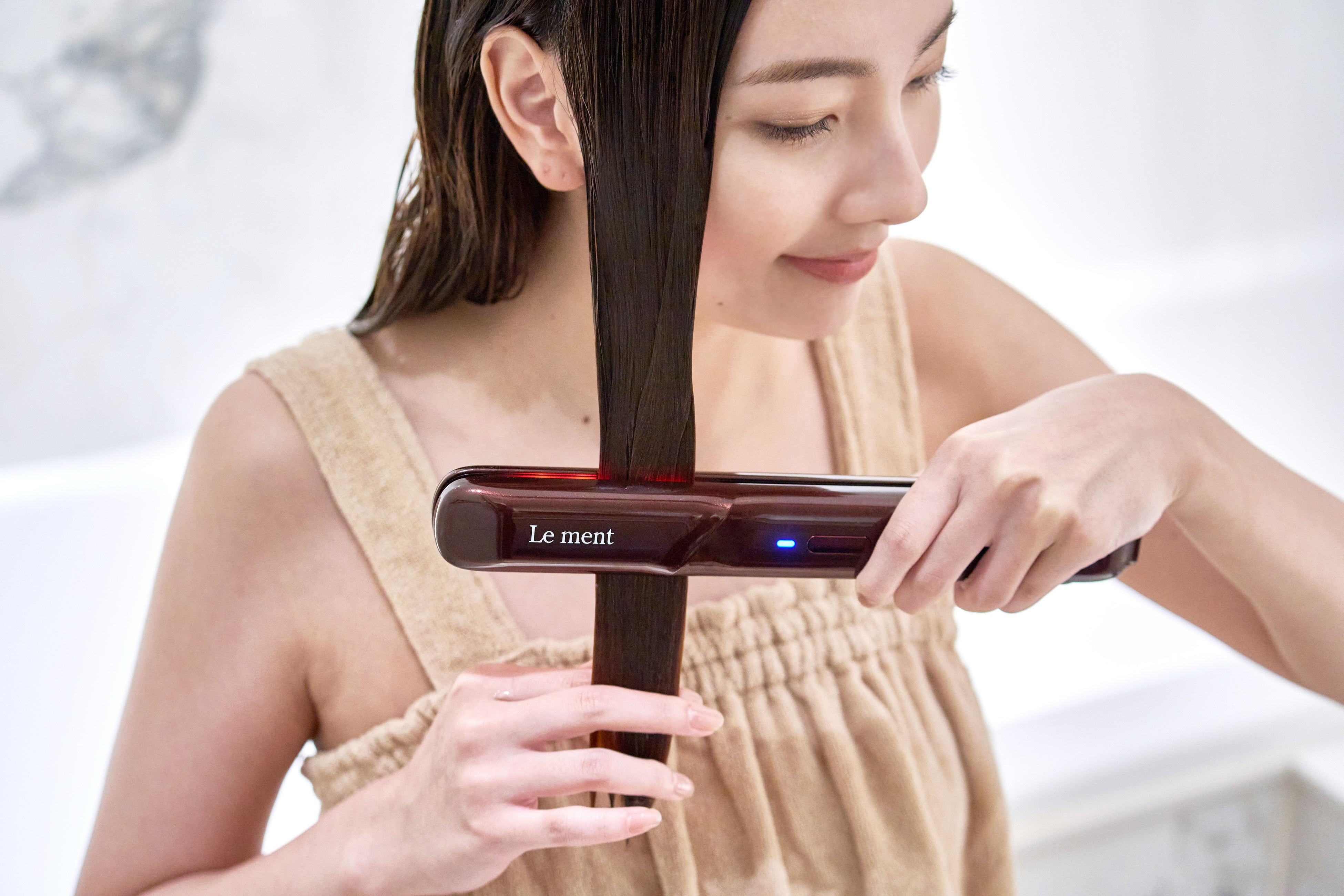 浸透不足にアプローチ！超音波トリートメント導入器が新登場！美髪を