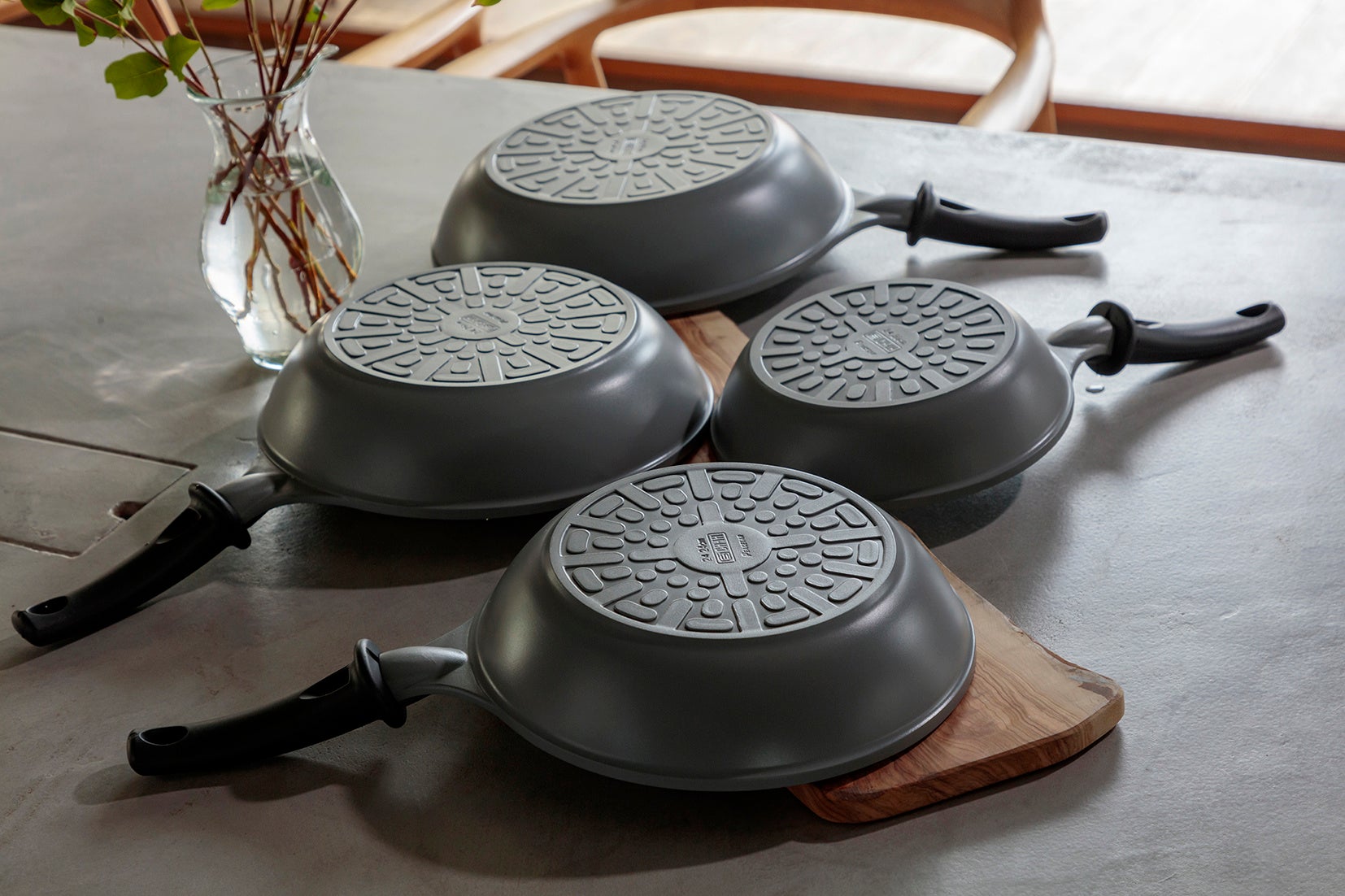 新発売】IH調理器で美味しく作れることに特化したピースターの