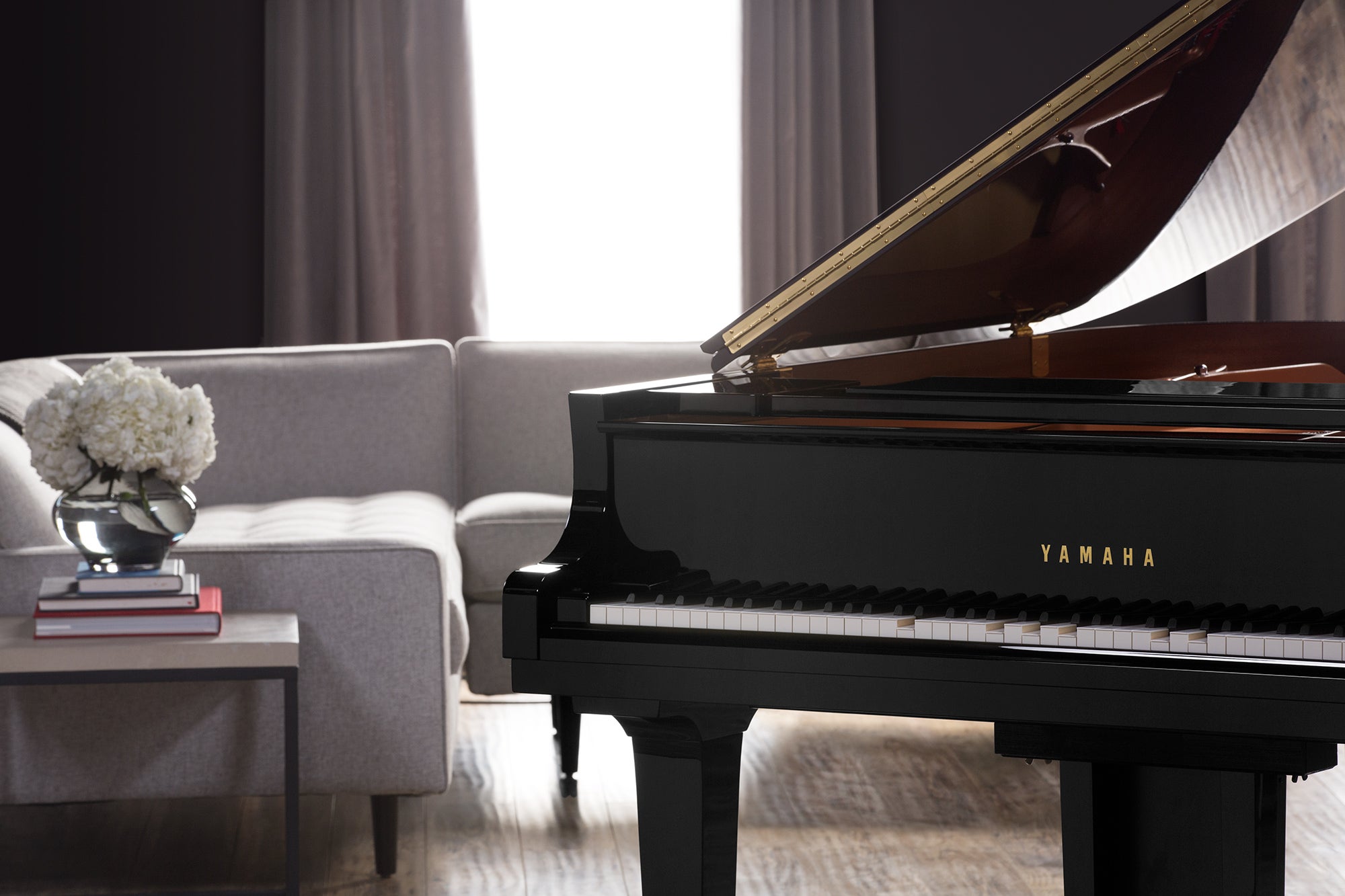 長年愛用している自動演奏ピアノをスマートな最新機能にアップグレード