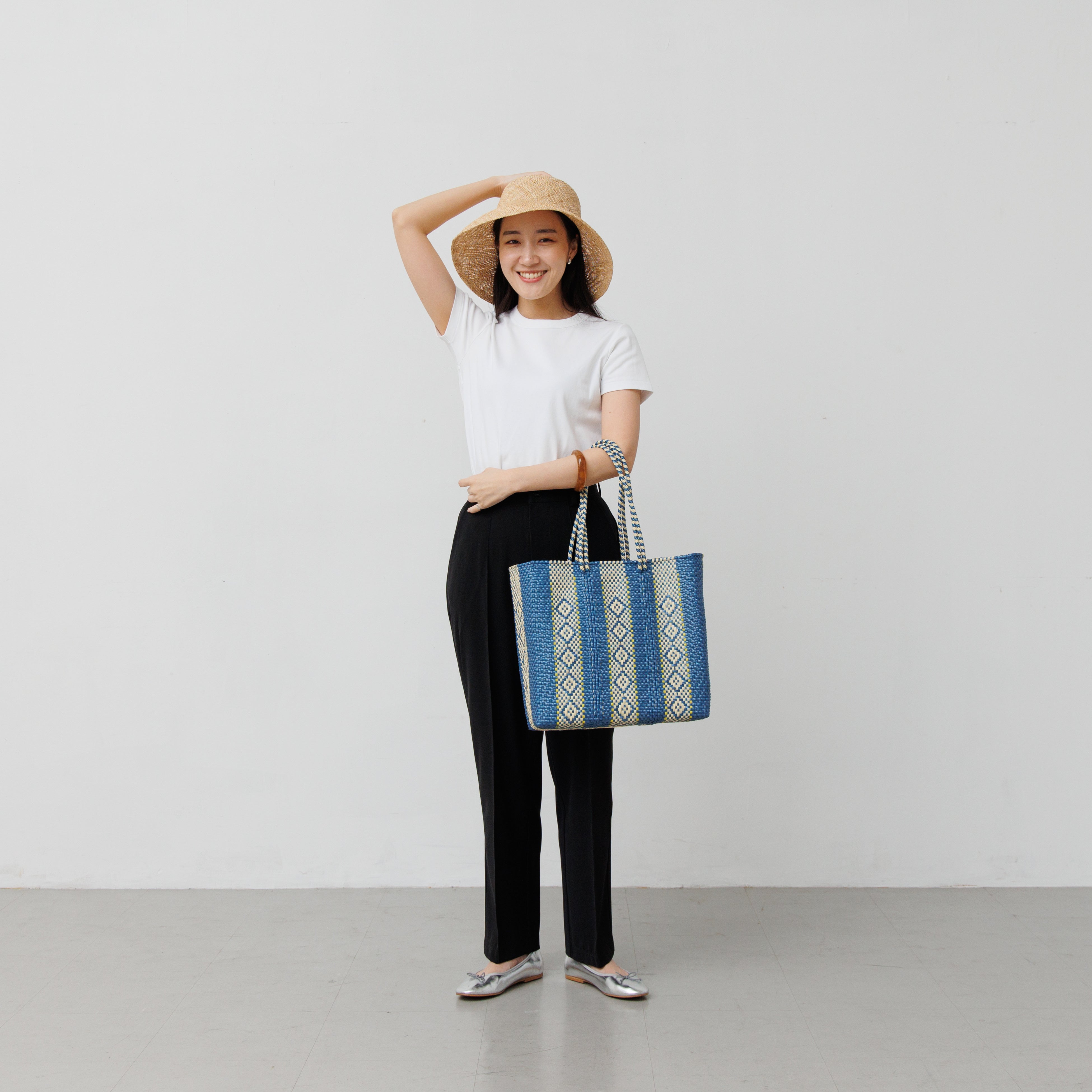 Letra】2025SS Collectionのメルカドバッグの発売が、Letra Official