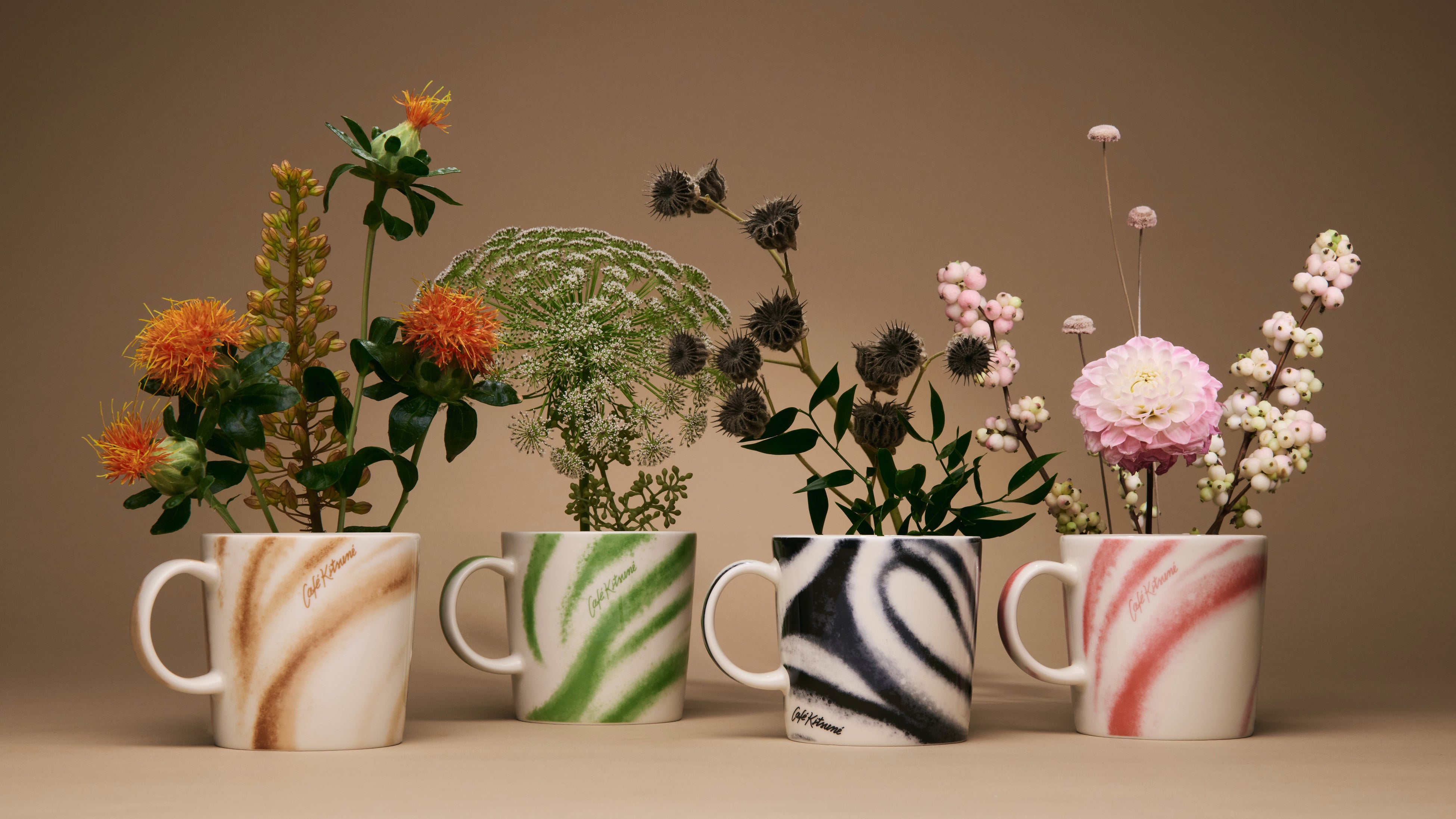 Café Kitsuné】IITTALAとのコラボレーションマグカップを発売 | 株式