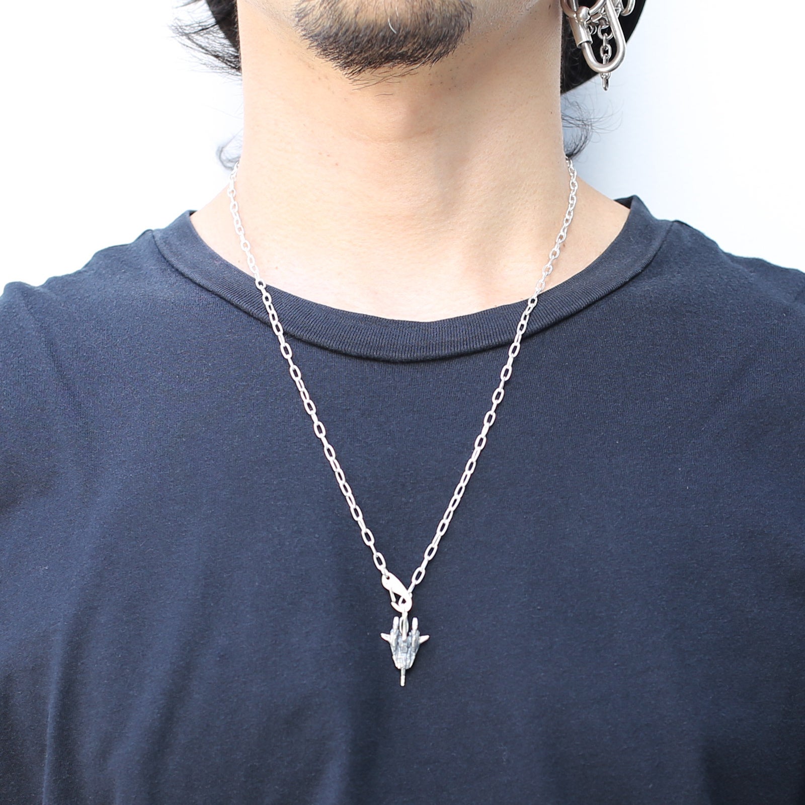 百式のゴールドリングとウェイブライダーのネックレス＜ STRICT-G