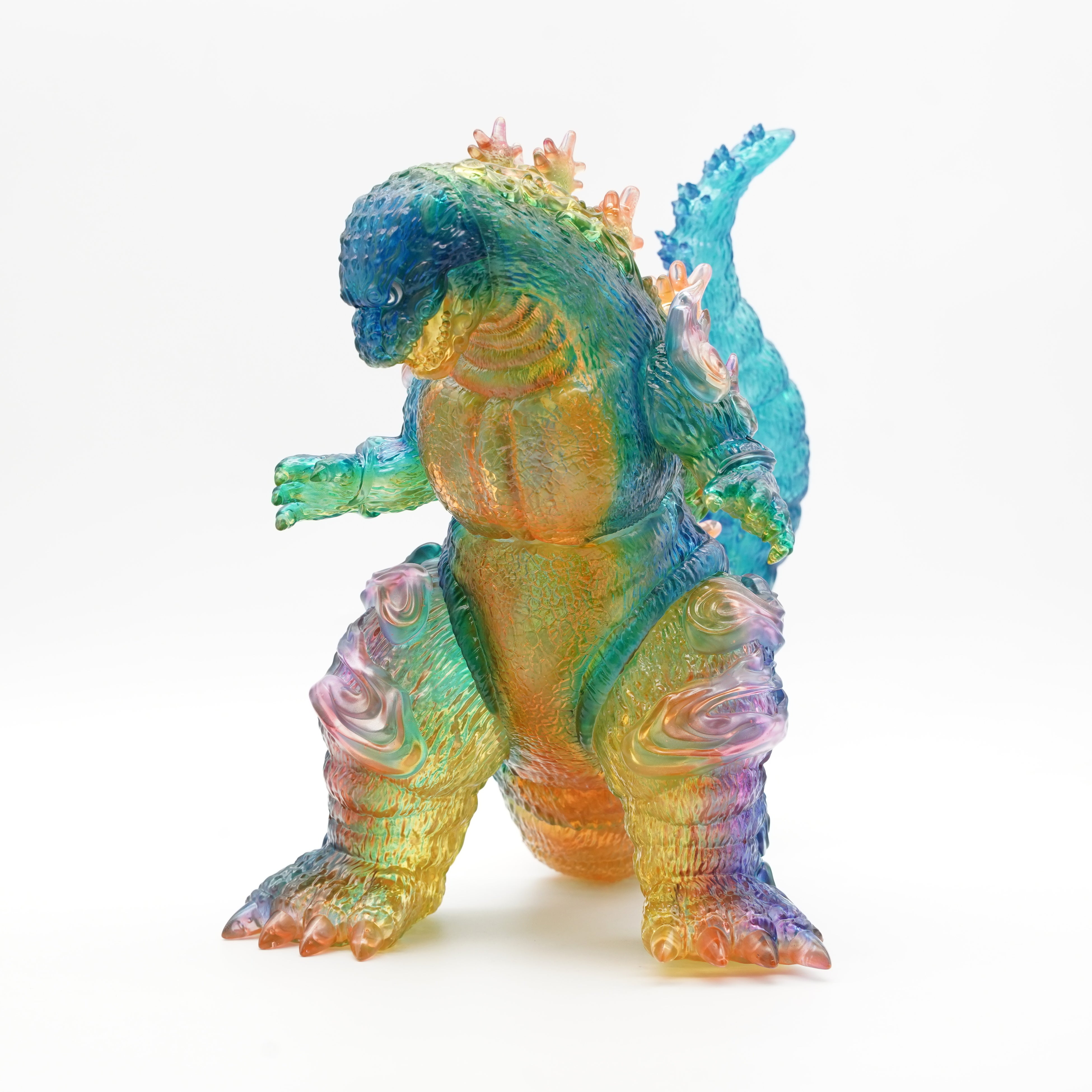 極彩色の記念イヤーが始まる！シリーズ屈指の人気怪獣『モスラ