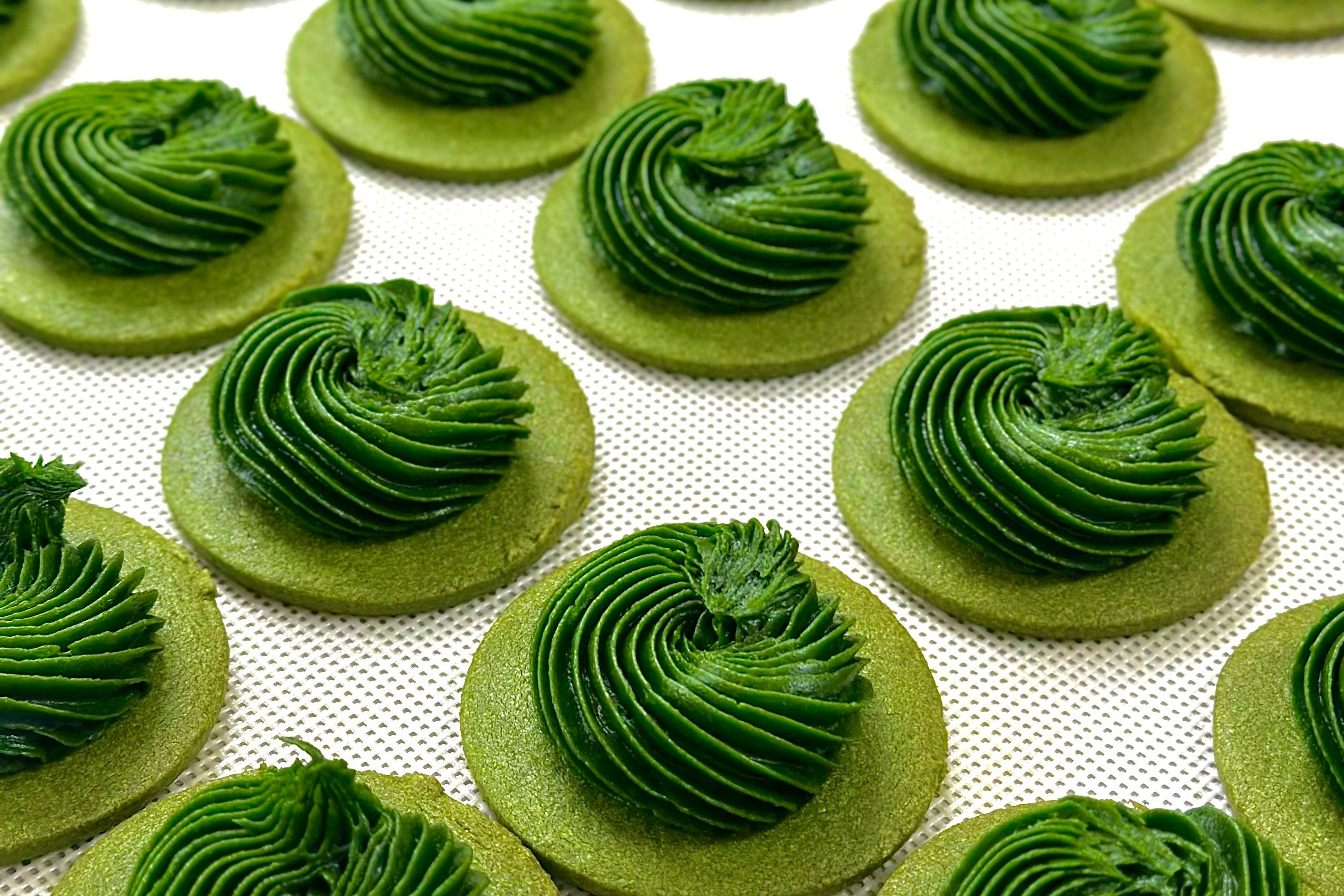 濃厚抹茶バターサンド半年ぶり再販】1時間で600個売れた大人気コラボ