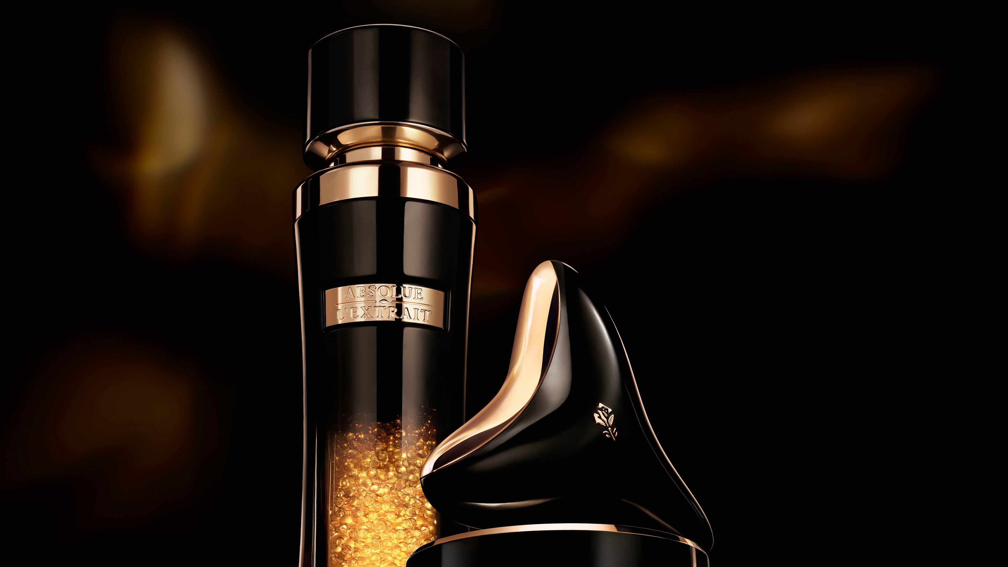 ランコム】ピンと弾むような豊かなハリで満ち溢れた「調和美」へ導く