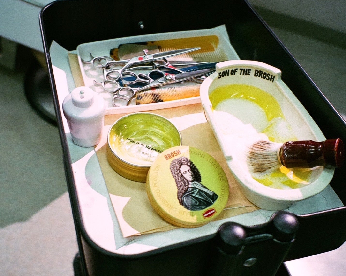 SON OF THE CHEESE とBROSH の初コラボアイテムが10月18日（金