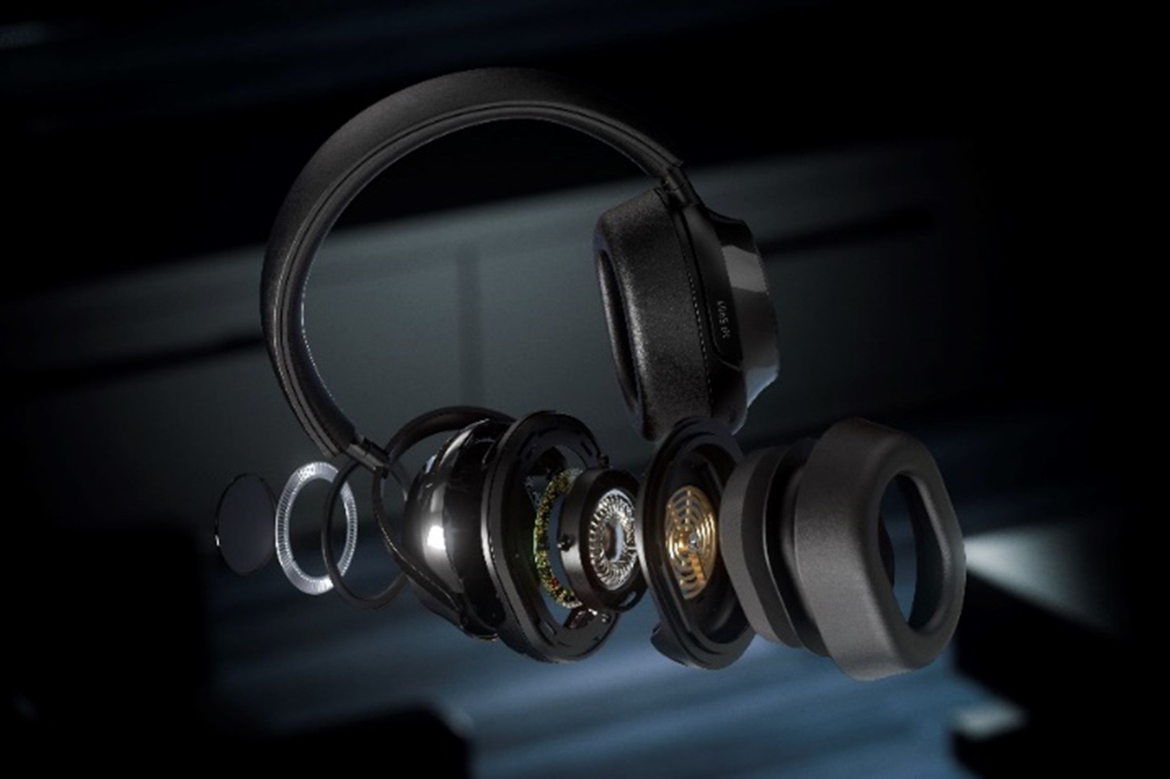 マークレビンソンのワイヤレスヘッドホンが「LEXUS Collection」に登場