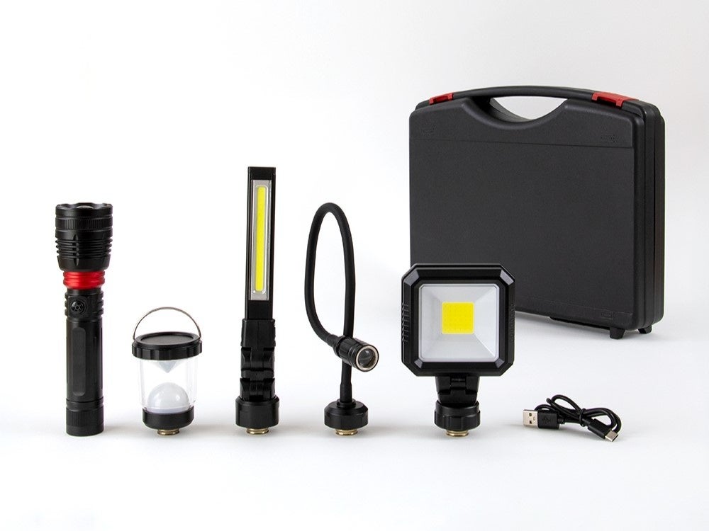 日常から”もしも”の時 まで頼れる、1台5役の多機能ライト「マルチ