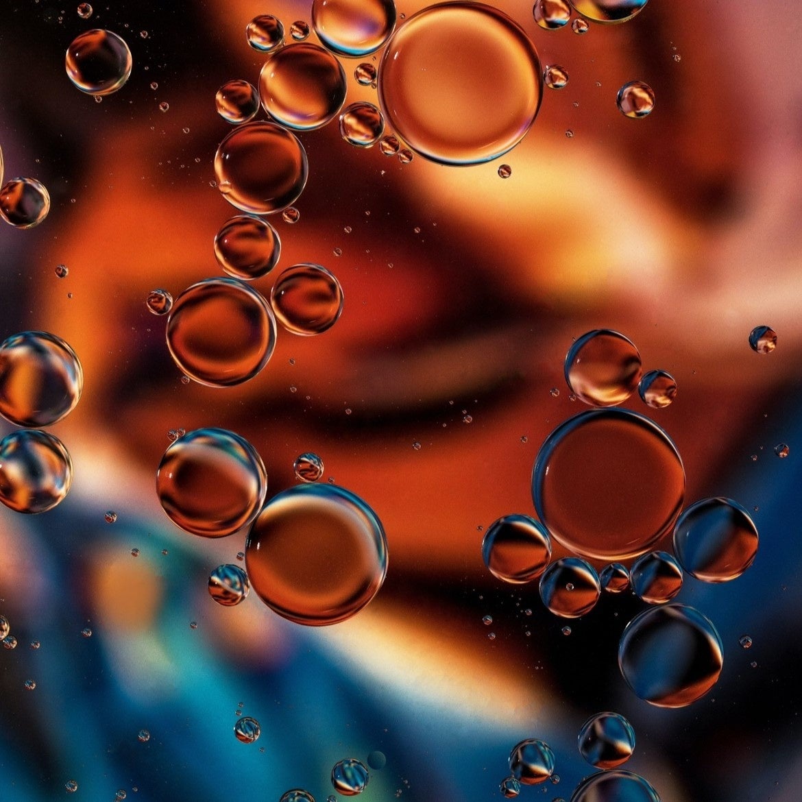 BROSKYから 純エクソソーム原料を55％使用した 超高配合美容液