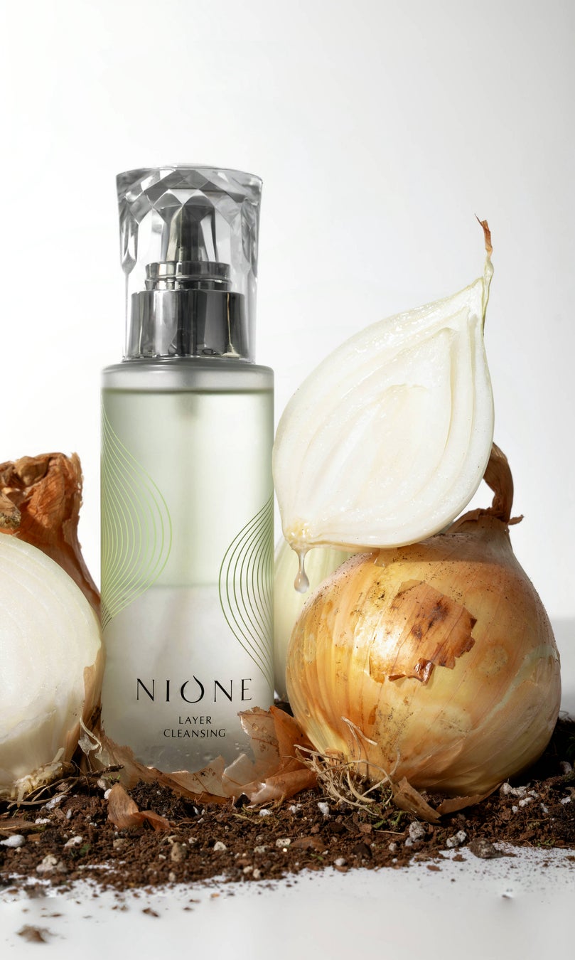 国内で唯一！玉ねぎ成分配合のスキンケアブランド「NIONE（ニオーネ