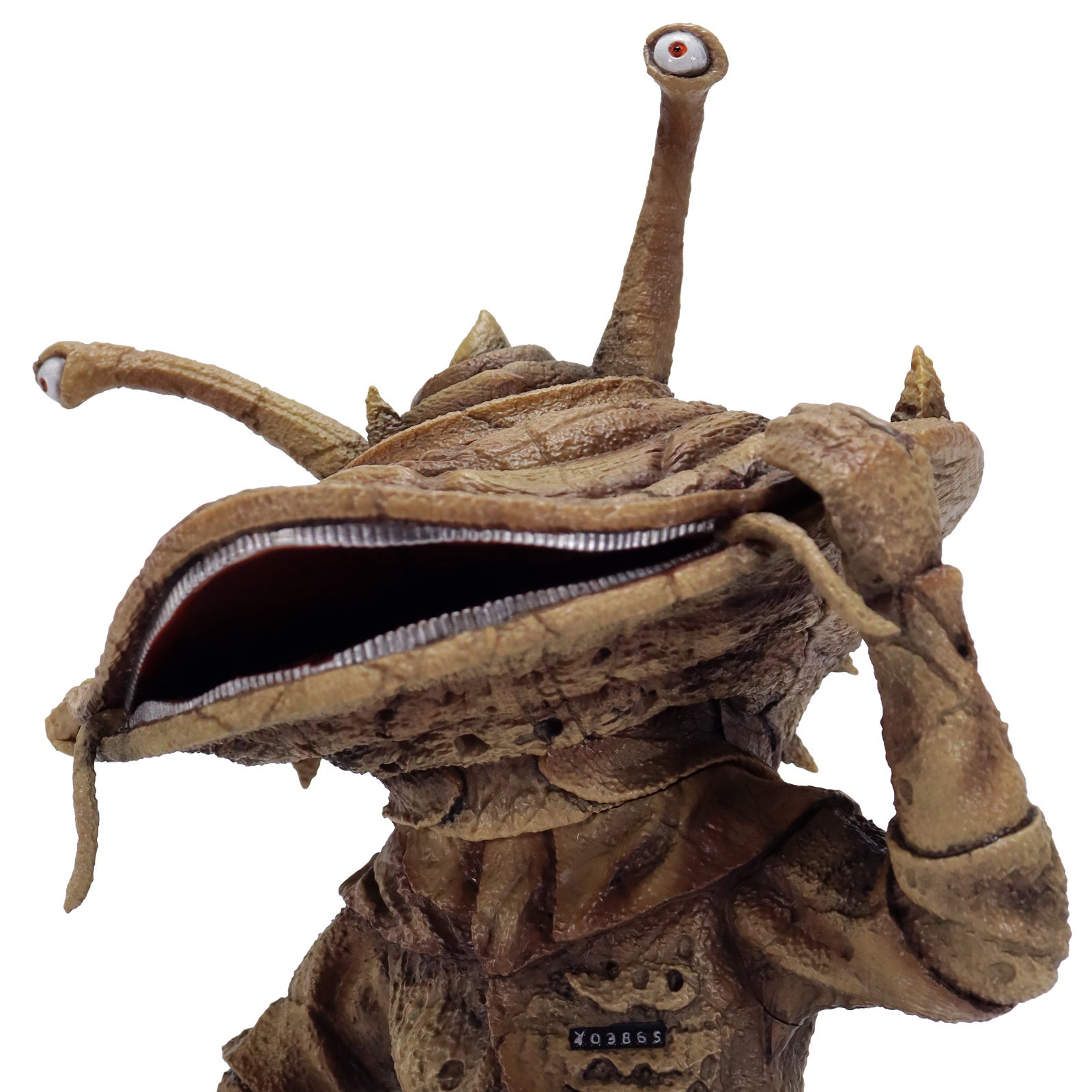 ウルトラQ』に登場する人気怪獣『カネゴン』が、完全新規造形のハイ