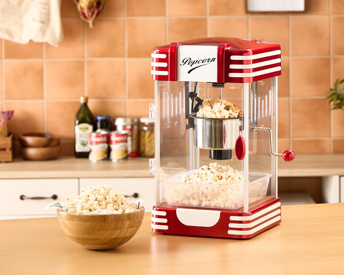 simplusから、レトロ調ポップコーンメーカーが登場。簡単操作で出来た