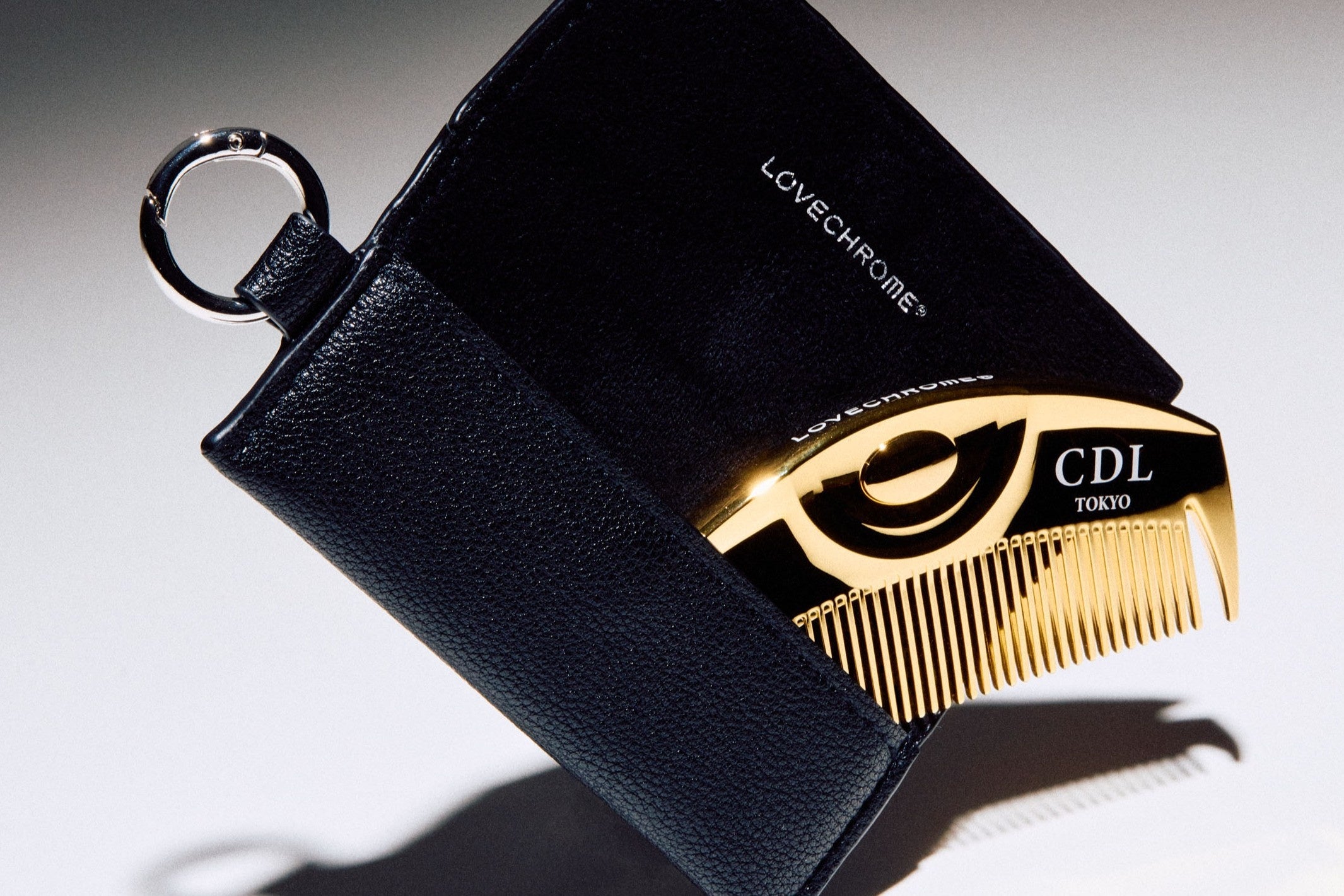 CDL TOKYOより、LOVECHROMEコラボ第二弾となる限定コームが登場。月光