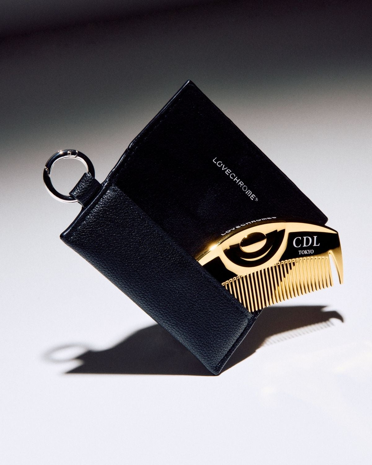 CDL TOKYOより、LOVECHROMEコラボ第二弾となる限定コームが登場。月光