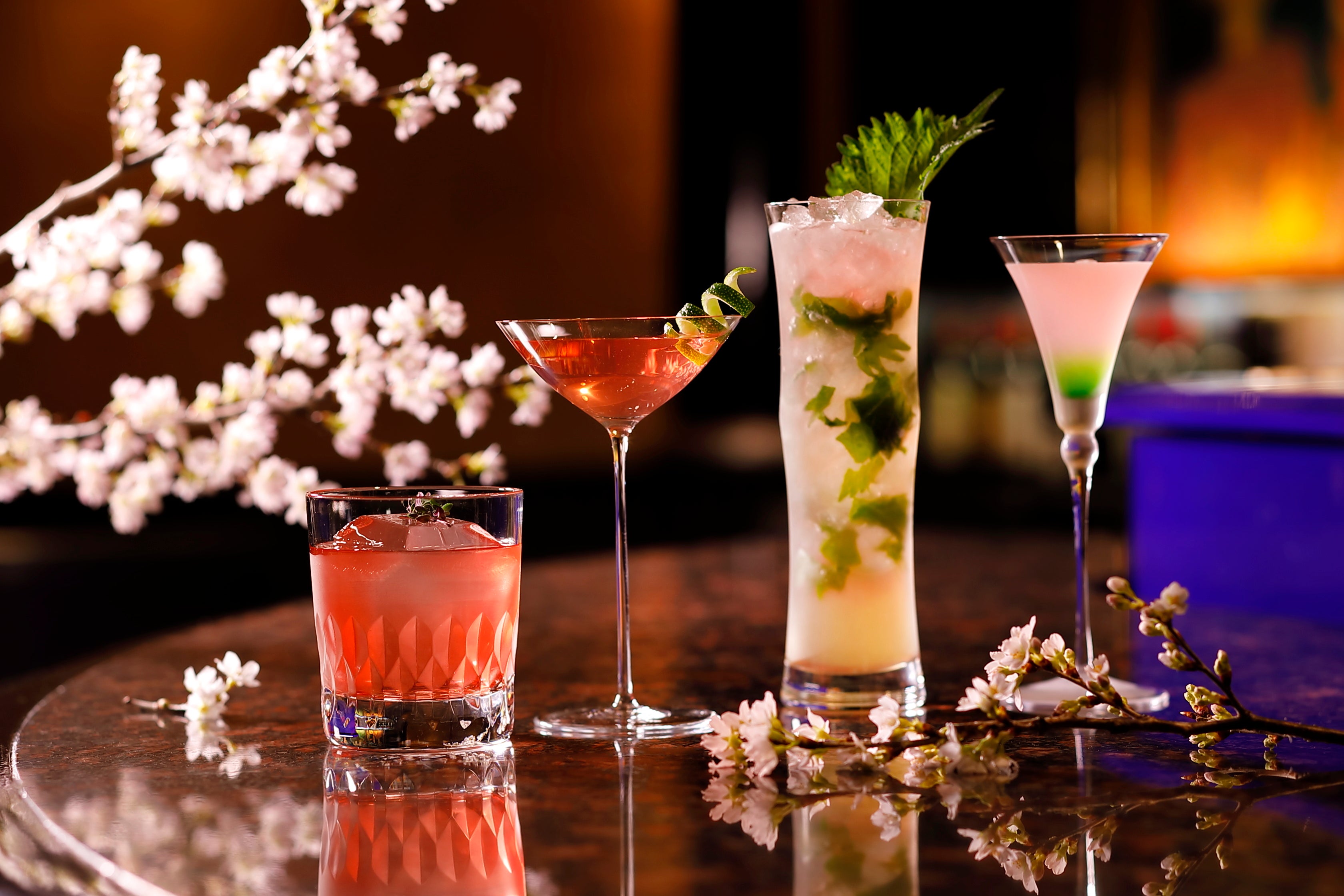 世界で活躍するバーテンダーが、日本の桜を国産素材でカクテルに。期間