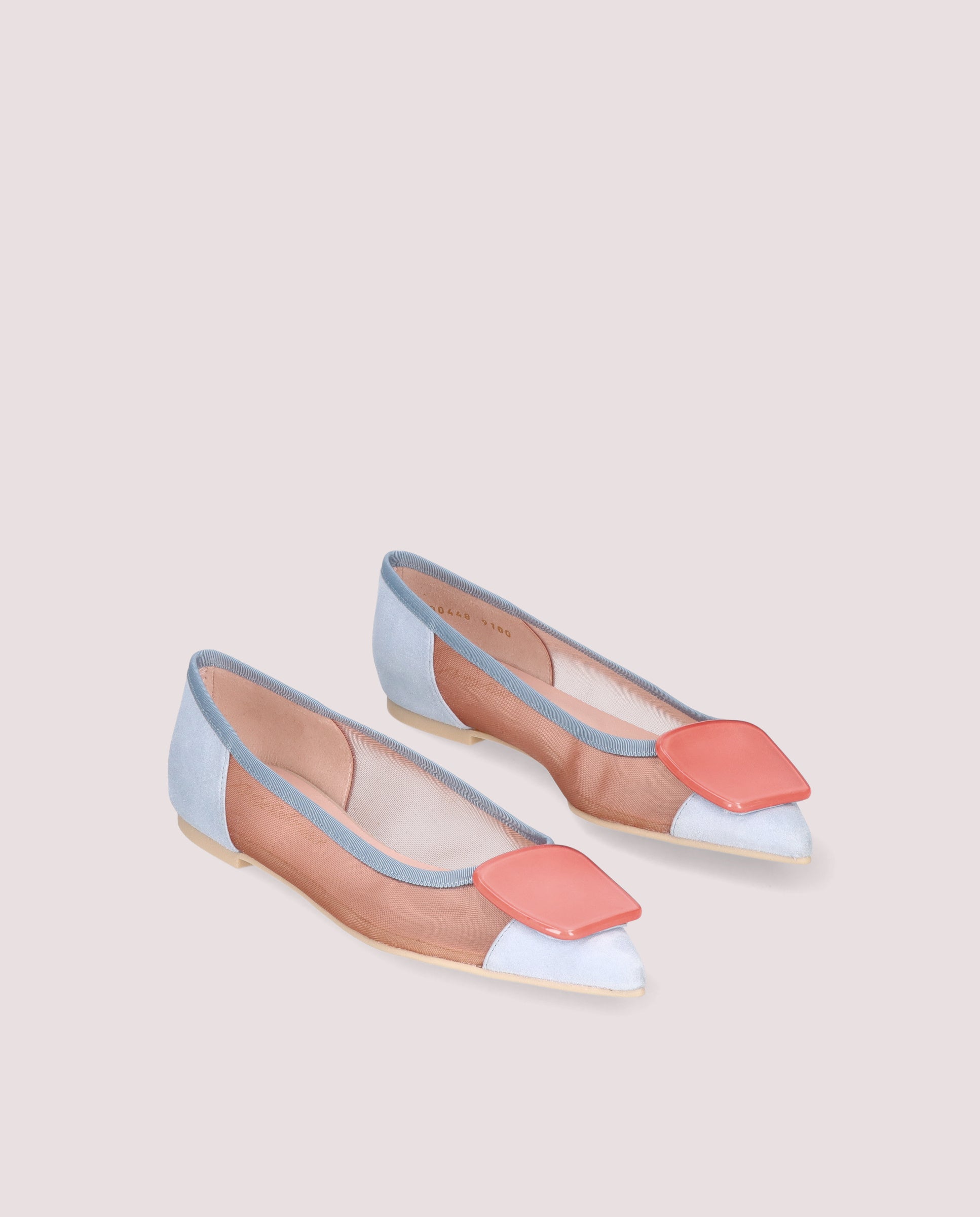 Pretty Ballerinas（プリティ・バレリーナ）は、2025年春夏