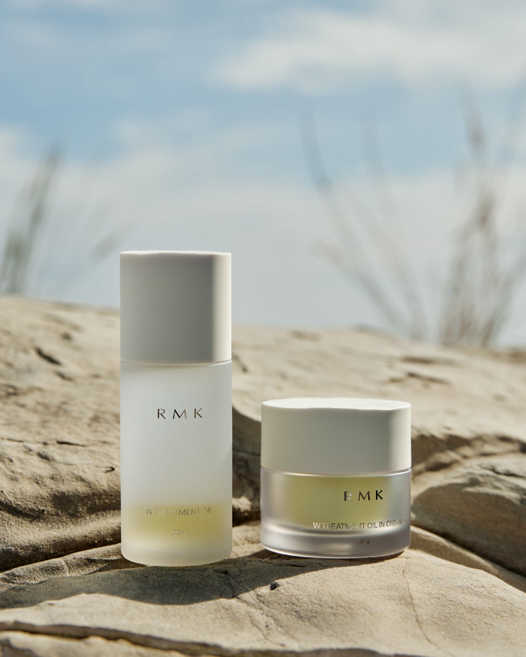 RMKのスキンケアアイコン「W トリートメントオイル」から待望のオイル