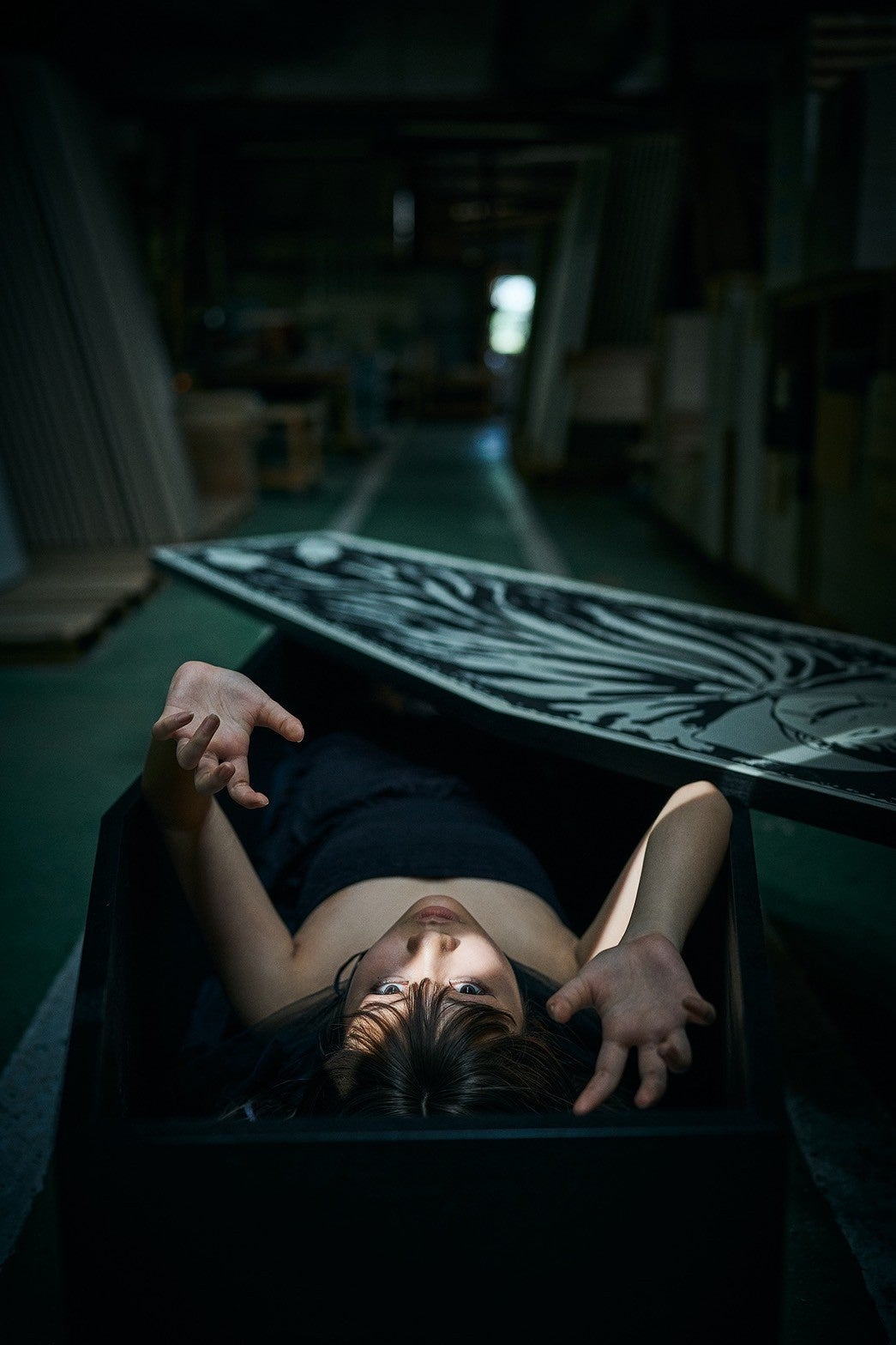 GRAVE TOKYO、ホラー漫画の巨匠・伊藤潤二氏とのコラボレーション棺